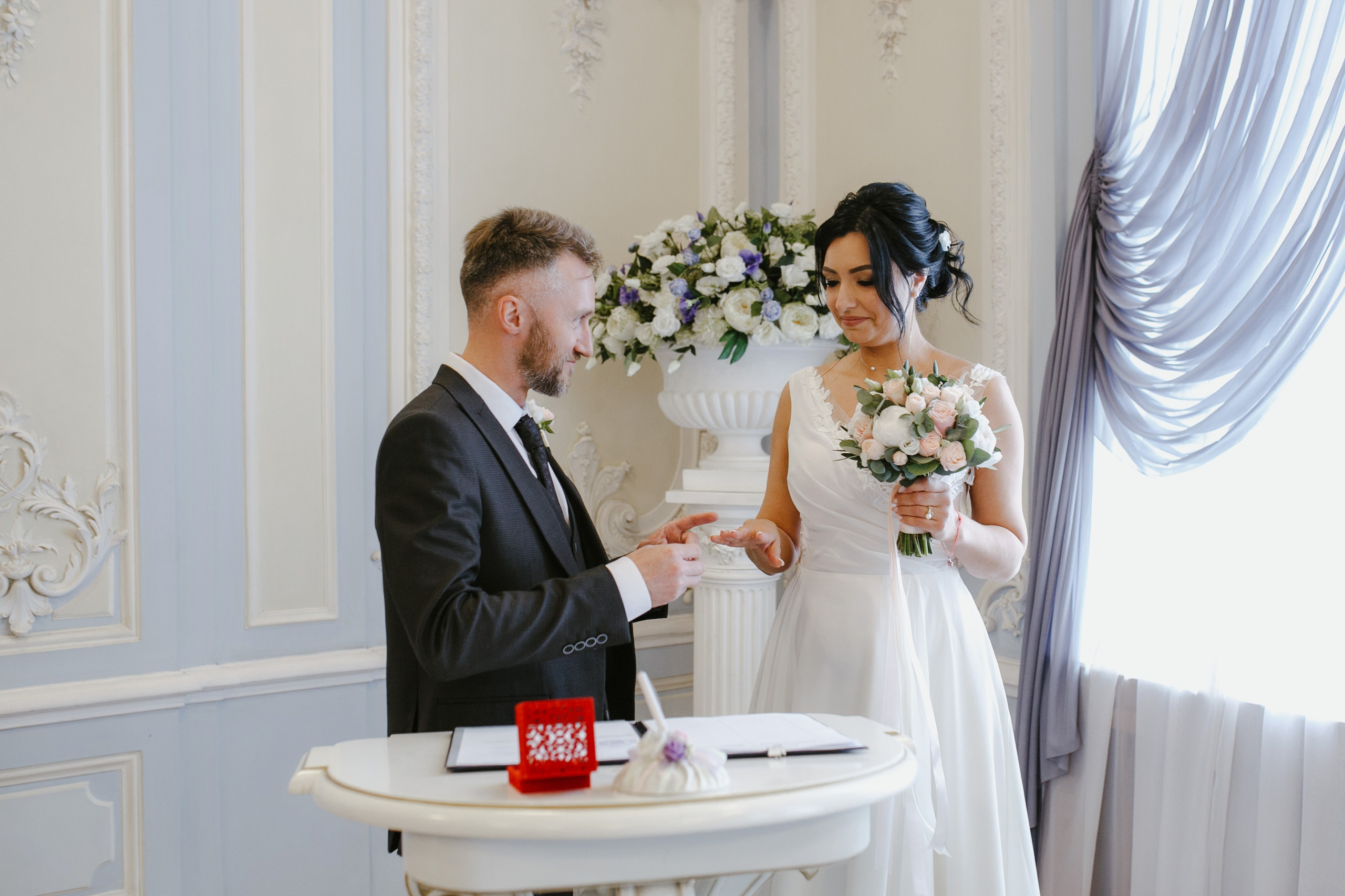 Свадьба в Питере весной. Свадебный фотограф СПБ