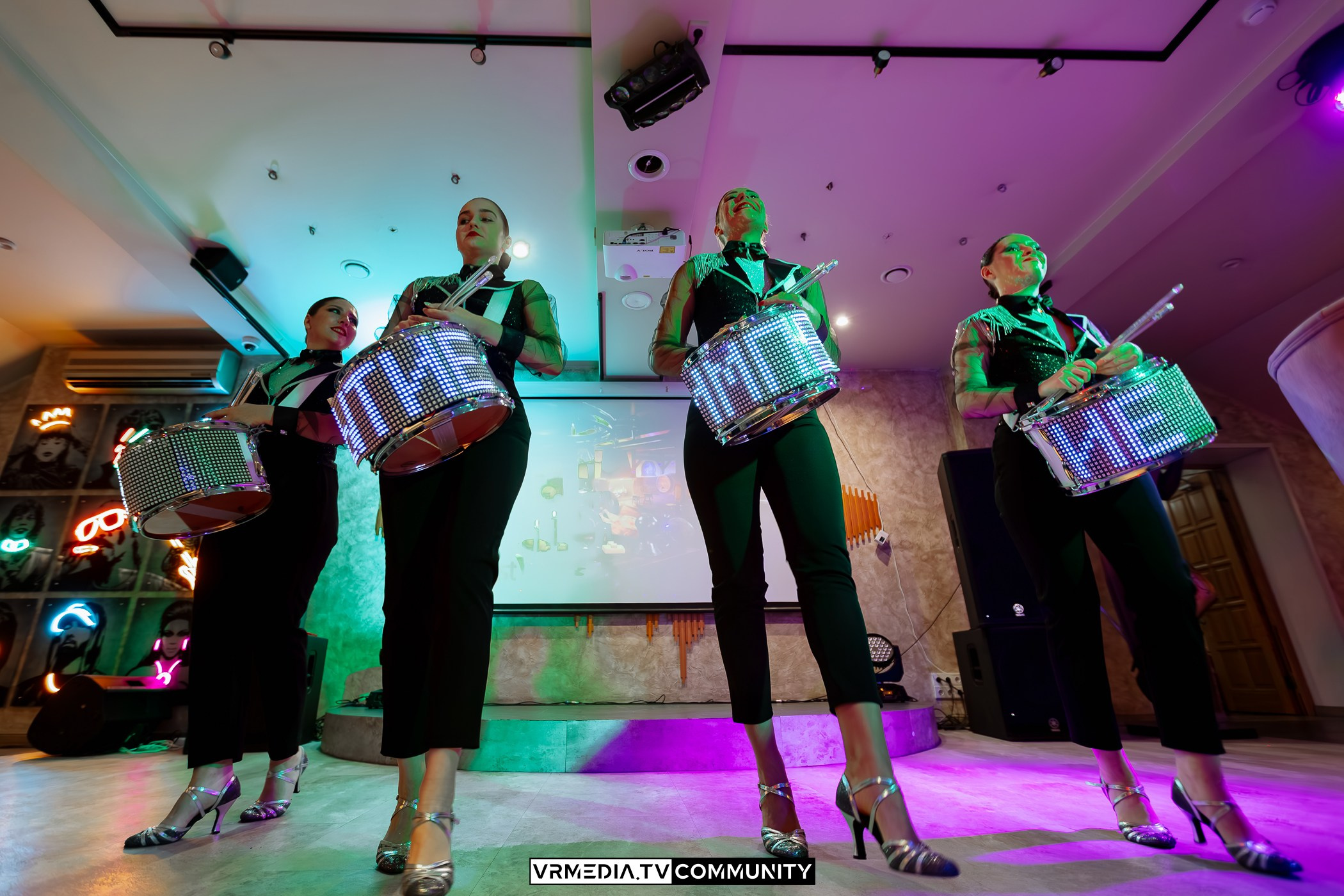 Выходные в караоке-баре «Империя»