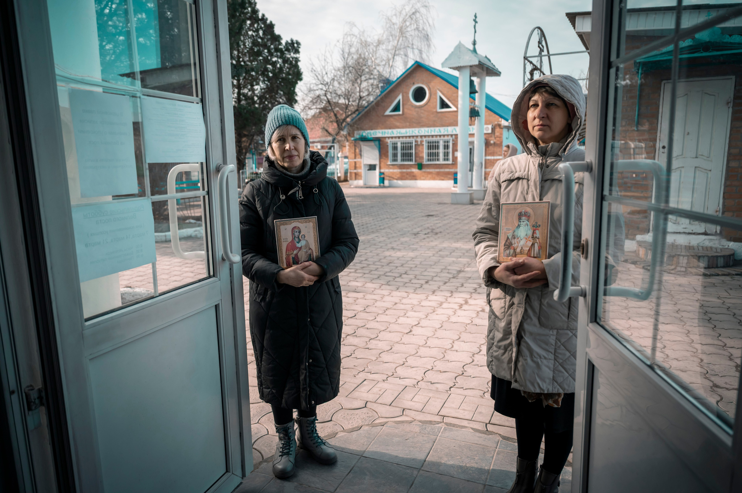 Никольский храм, г. Зерноград. Торжество Православия. Антон и Татьяна Денисенко — В храме