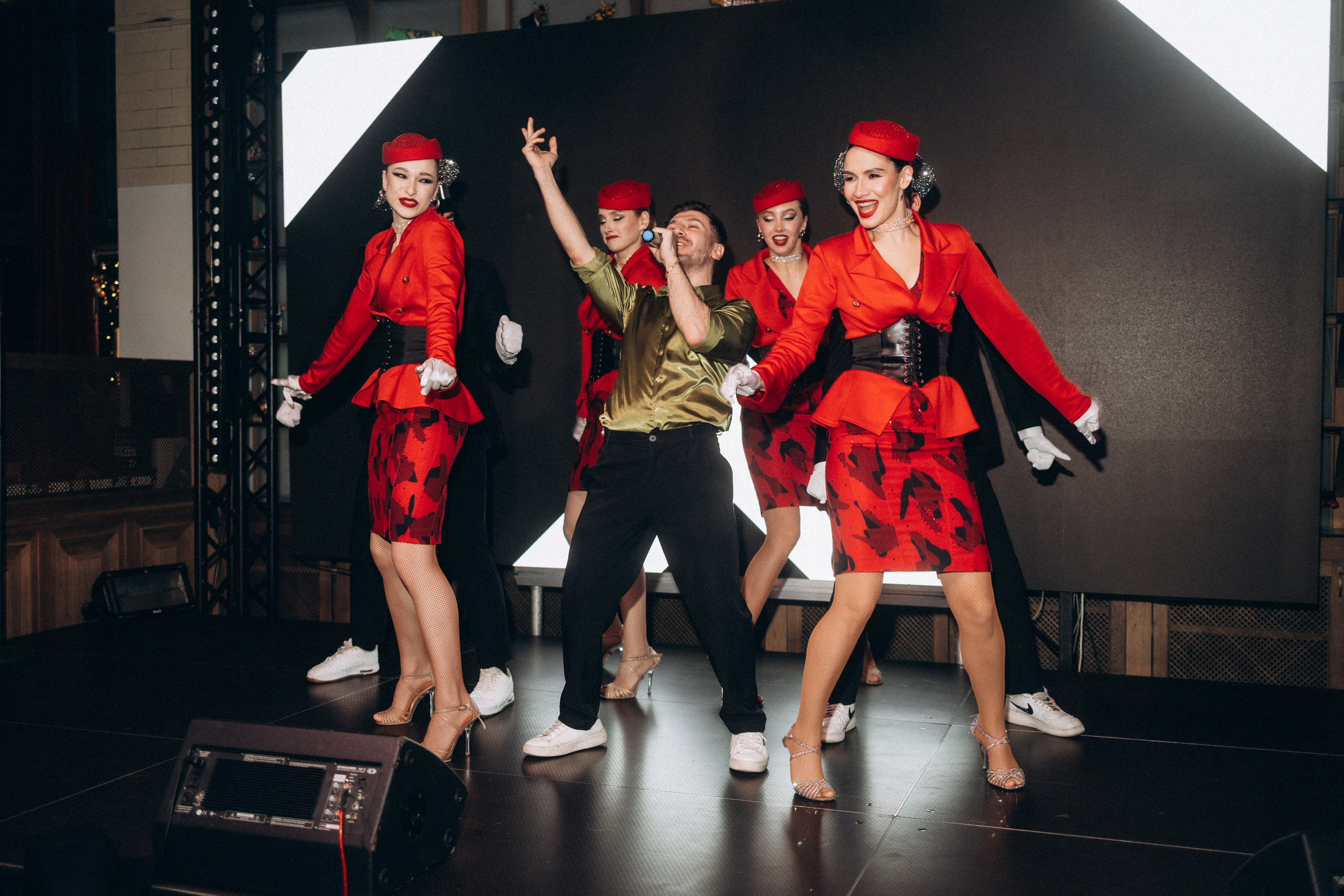 Новогодний корпоратив ресторан Рибай. Фотограф Артем Бросов в Санкт-Петербурге и Дубае