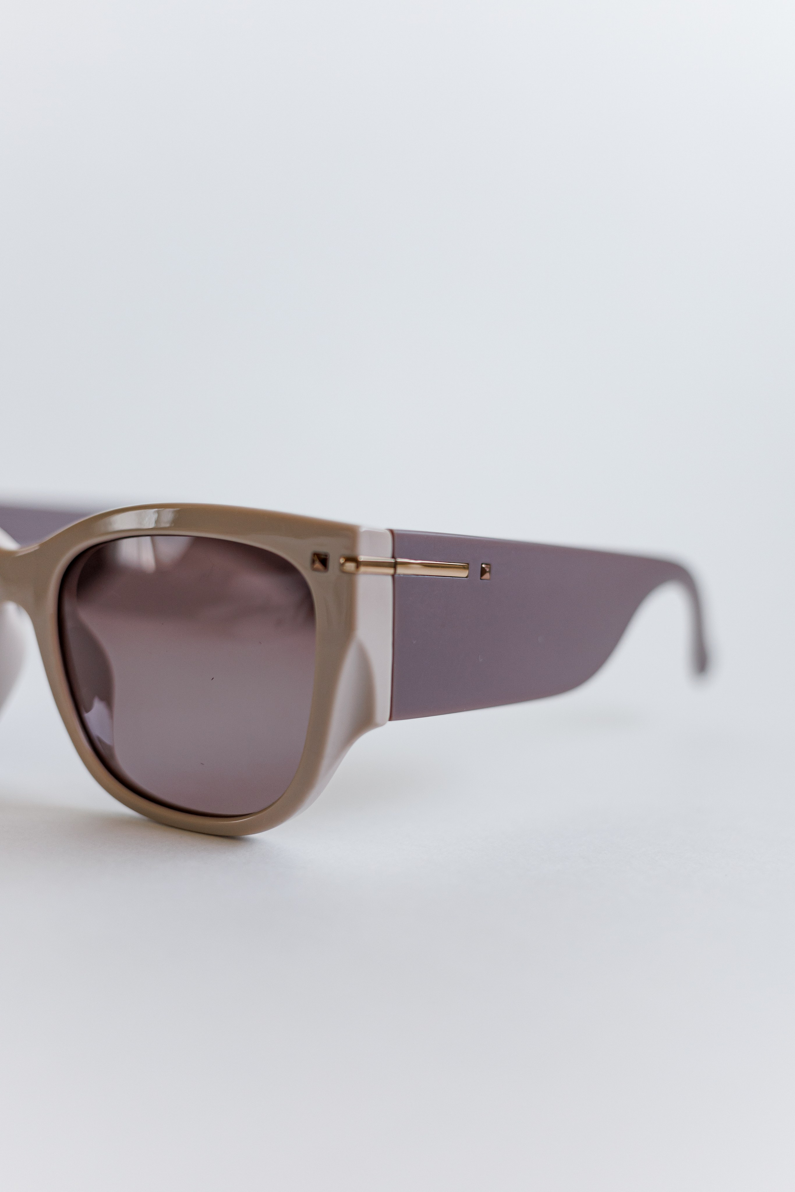 Каталожная съёмка (солнечные очки). КОНТЕНТ ФОТОГРАФ