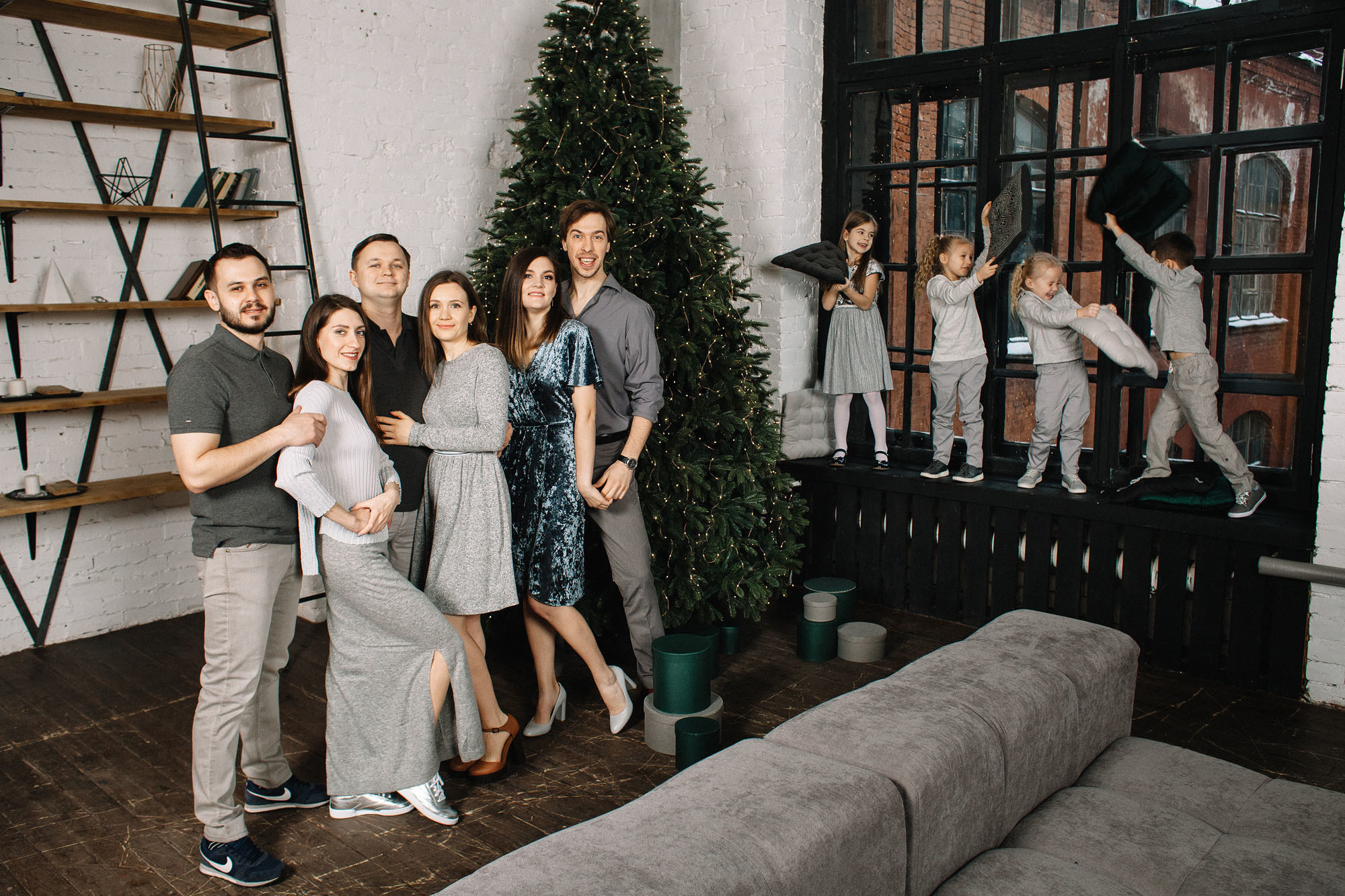 Новогодние семейные фотосессии в фотостудии. Семейный и свадебный фотограф в Майкопе Михаил Мартиросян