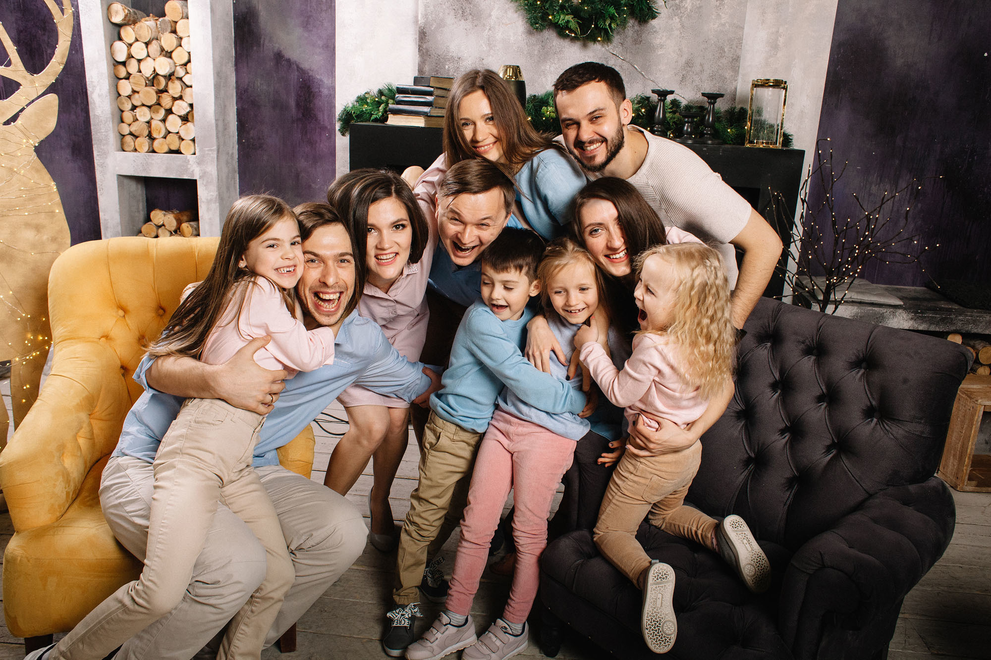 Новогодние семейные фотосессии в фотостудии. Семейный и свадебный фотограф в Майкопе Михаил Мартиросян