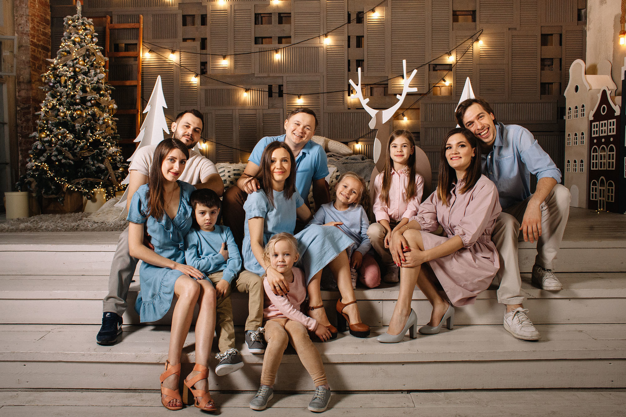 Новогодние семейные фотосессии в фотостудии. Семейный и свадебный фотограф в Майкопе Михаил Мартиросян