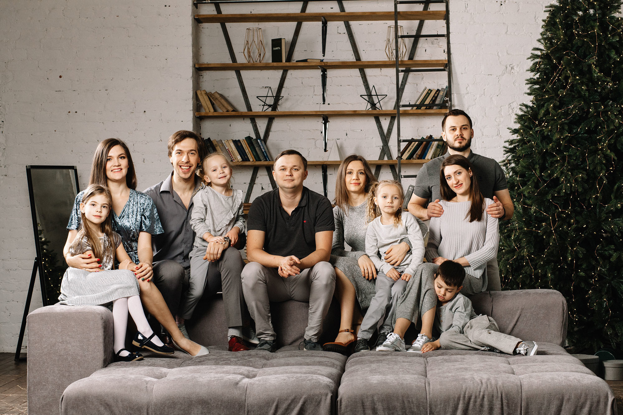 Новогодние семейные фотосессии в фотостудии. Семейный и свадебный фотограф в Майкопе Михаил Мартиросян