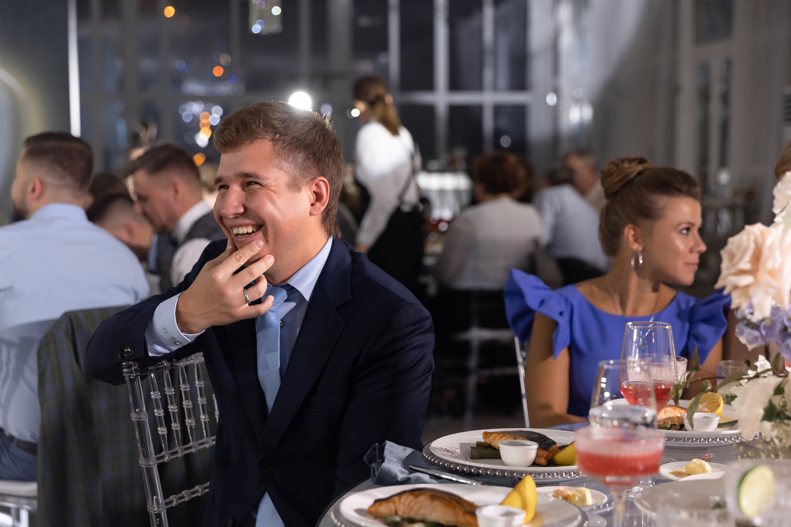 До края вселенной. Э Т О М Ы