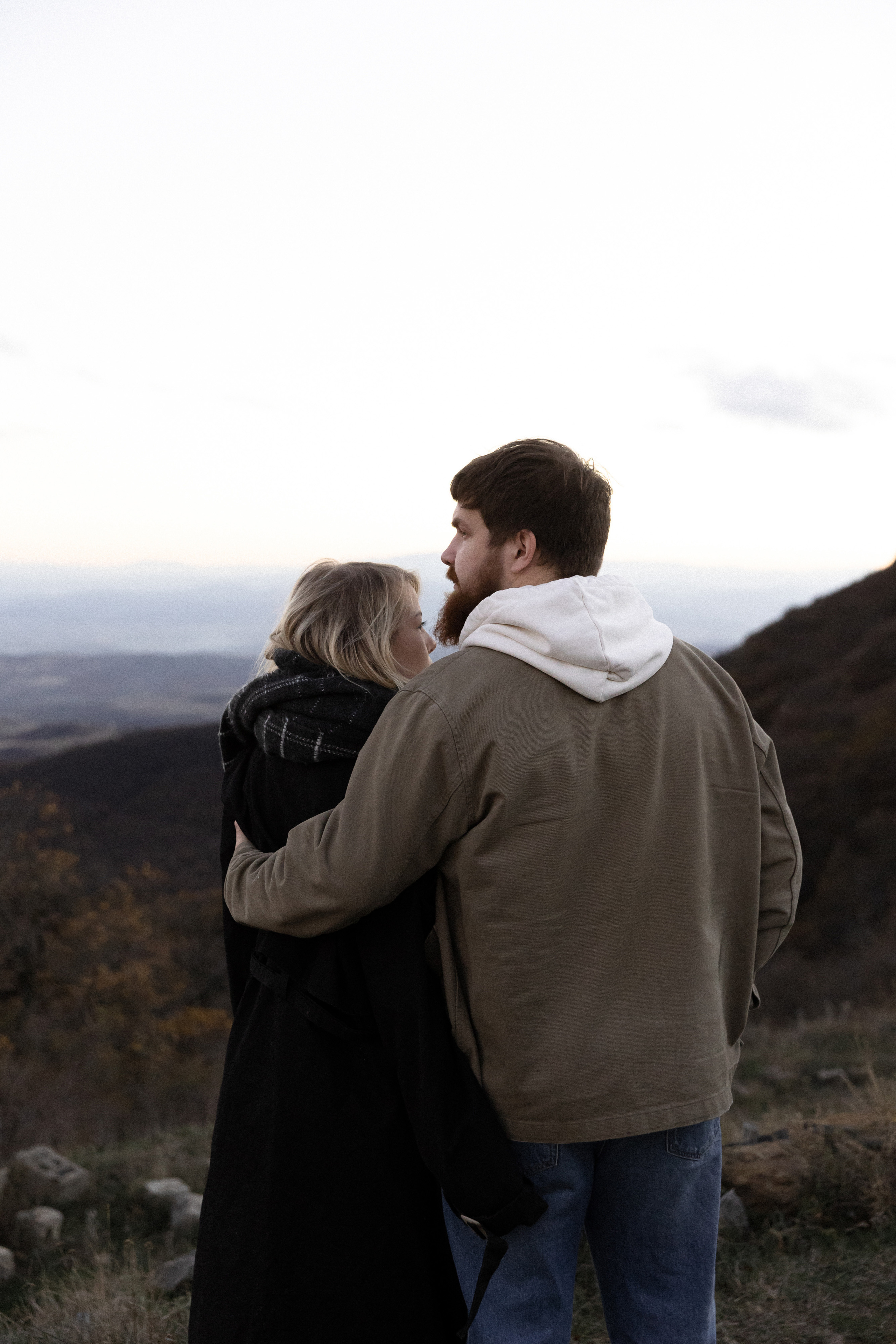 Особенное чувство. Э Т О М Ы