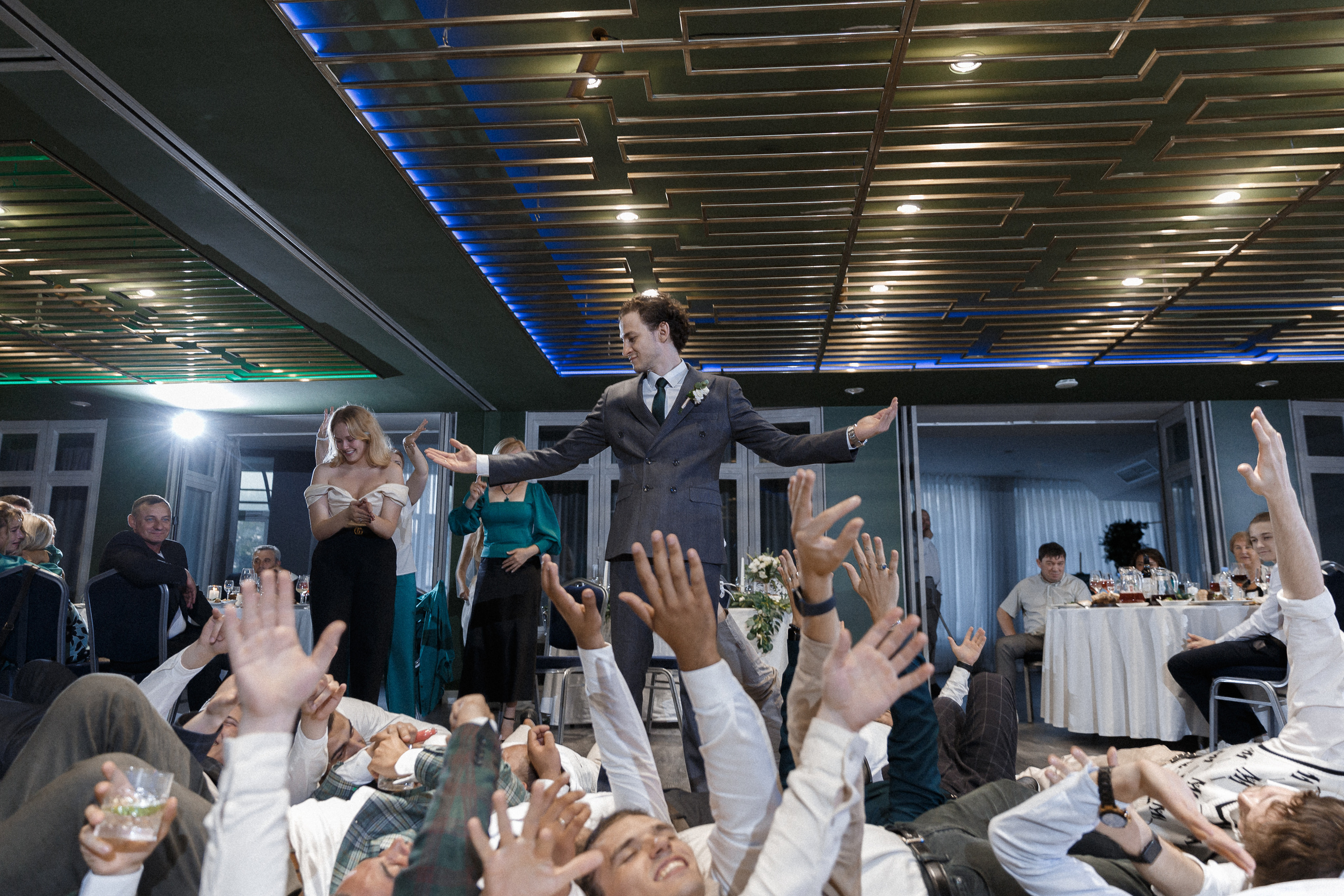 Тушите пожар. Э Т О М Ы