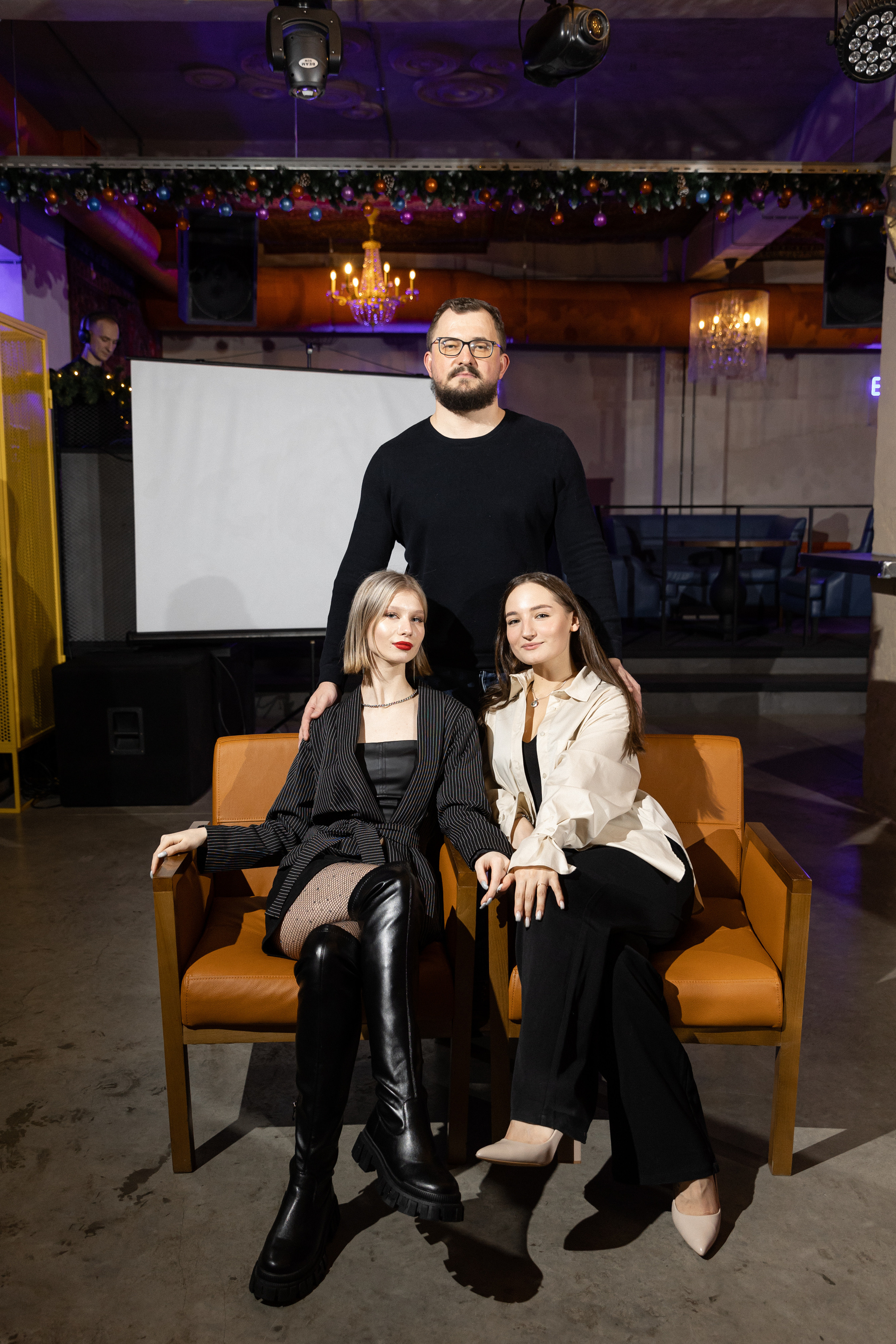 Еда, вино и всё равно. Э Т О М Ы