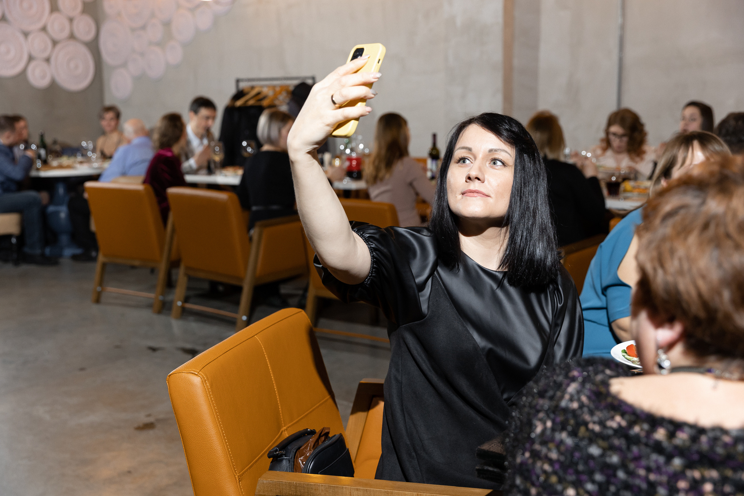 Еда, вино и всё равно. Э Т О М Ы