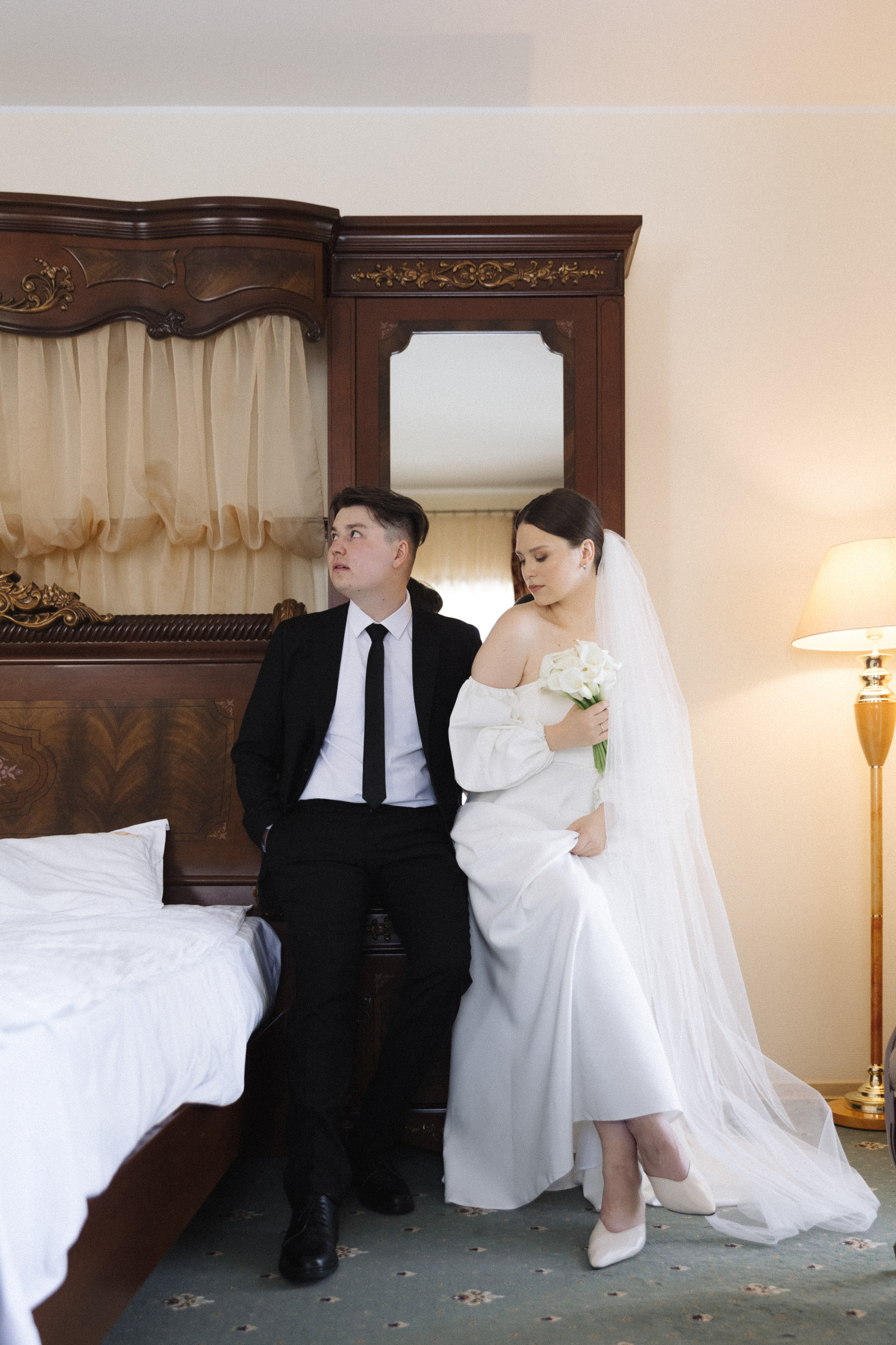 Единое целое. Э Т О М Ы