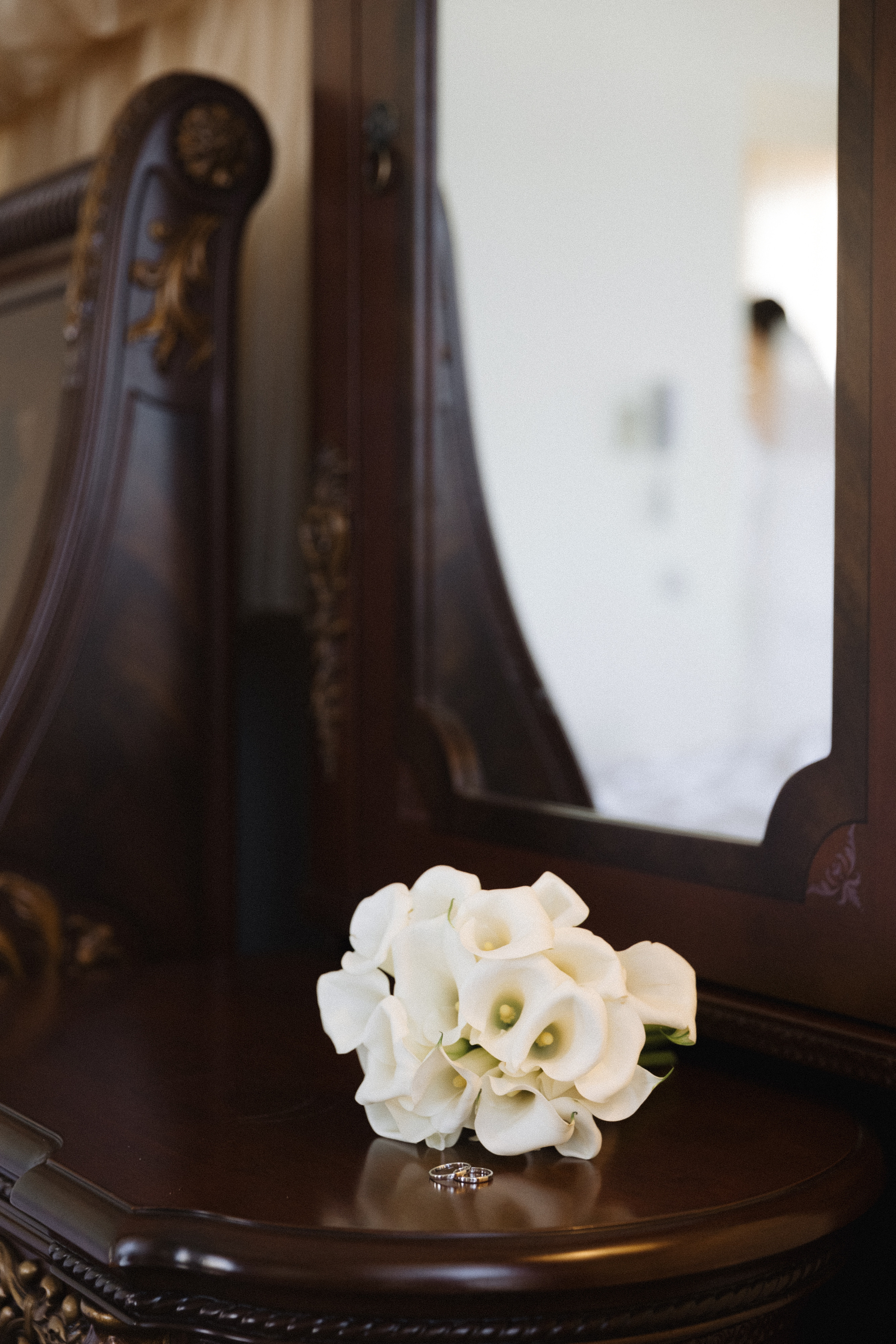 Единое целое. Э Т О М Ы