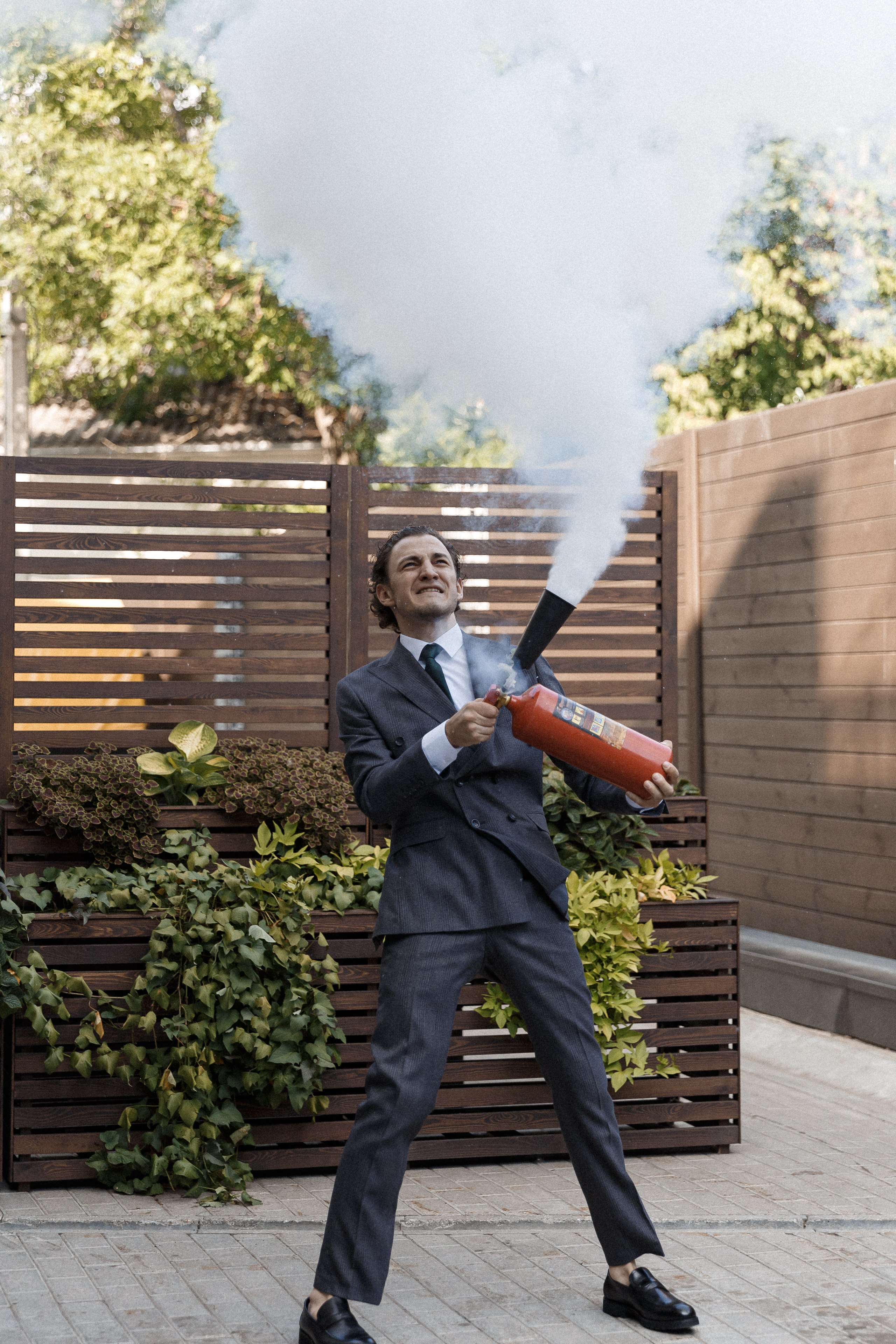 Тушите пожар. Э Т О М Ы