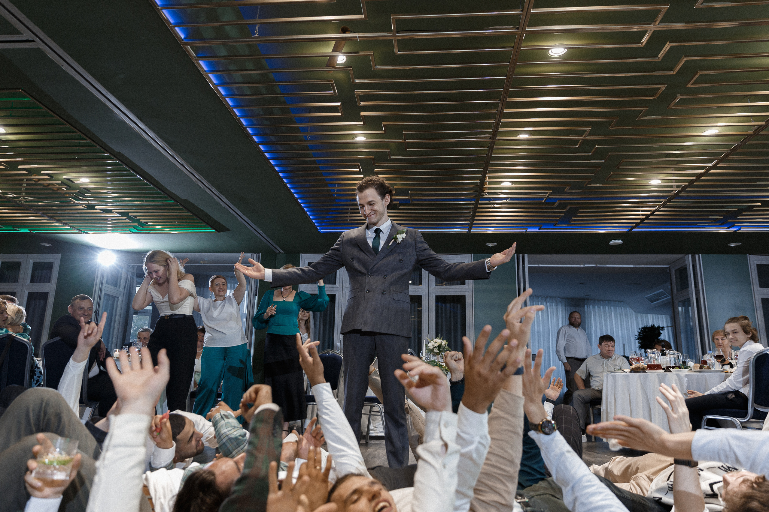 Тушите пожар. Э Т О М Ы