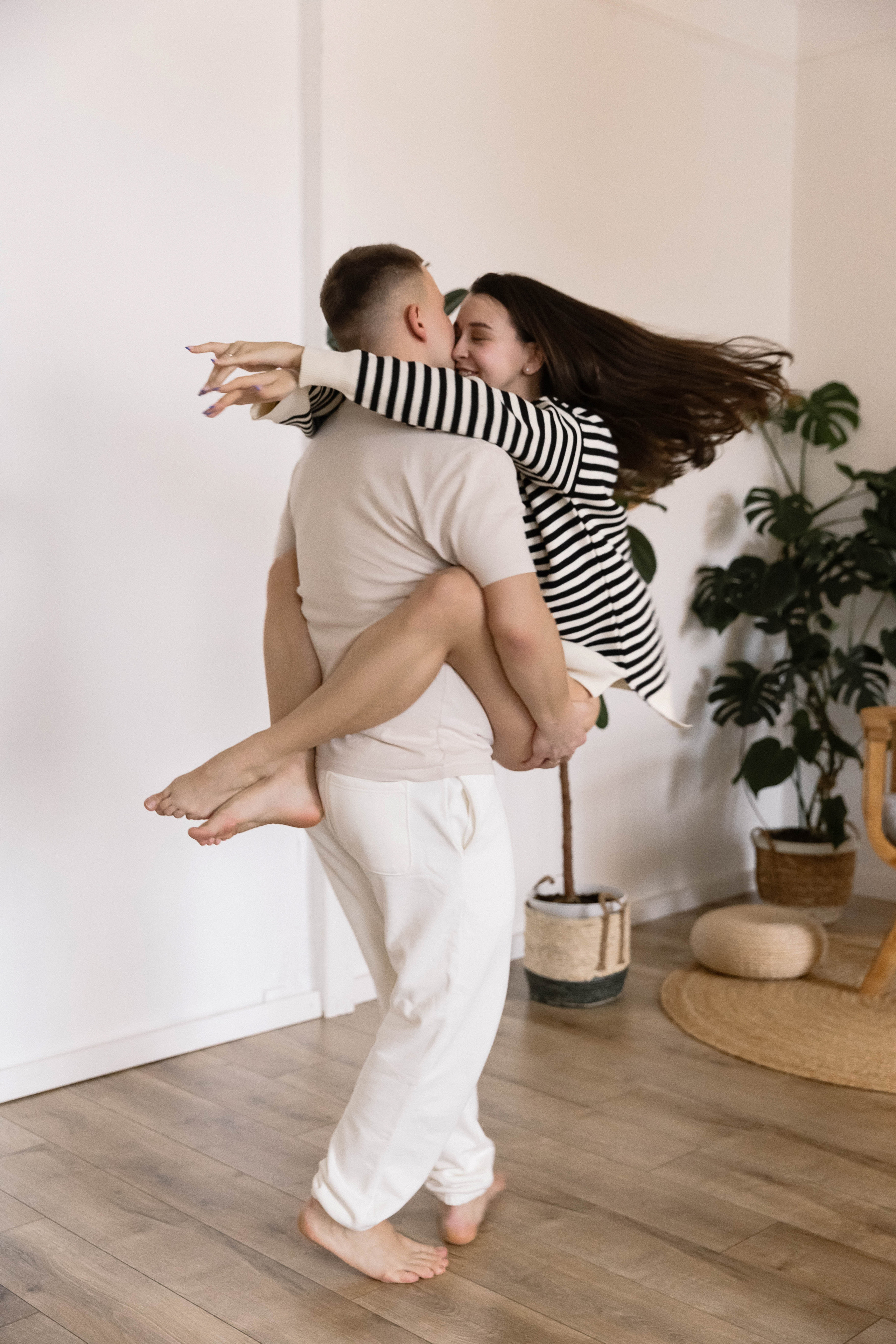 Тёплое чувство. Э Т О М Ы