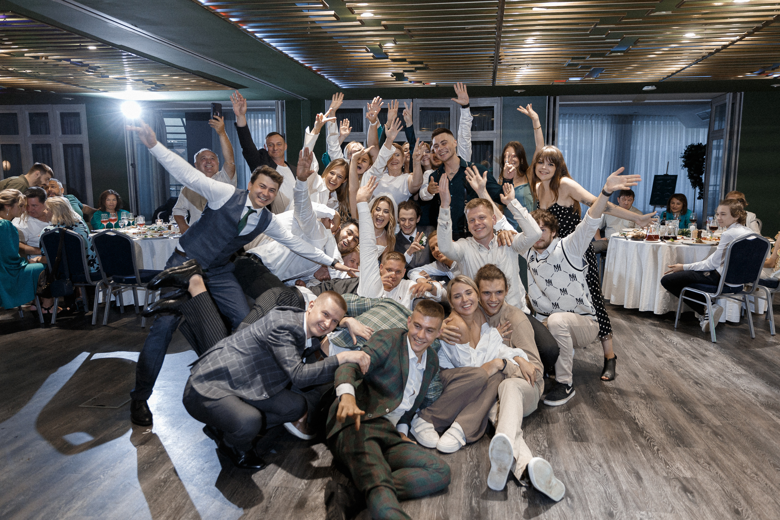 Тушите пожар. Э Т О М Ы