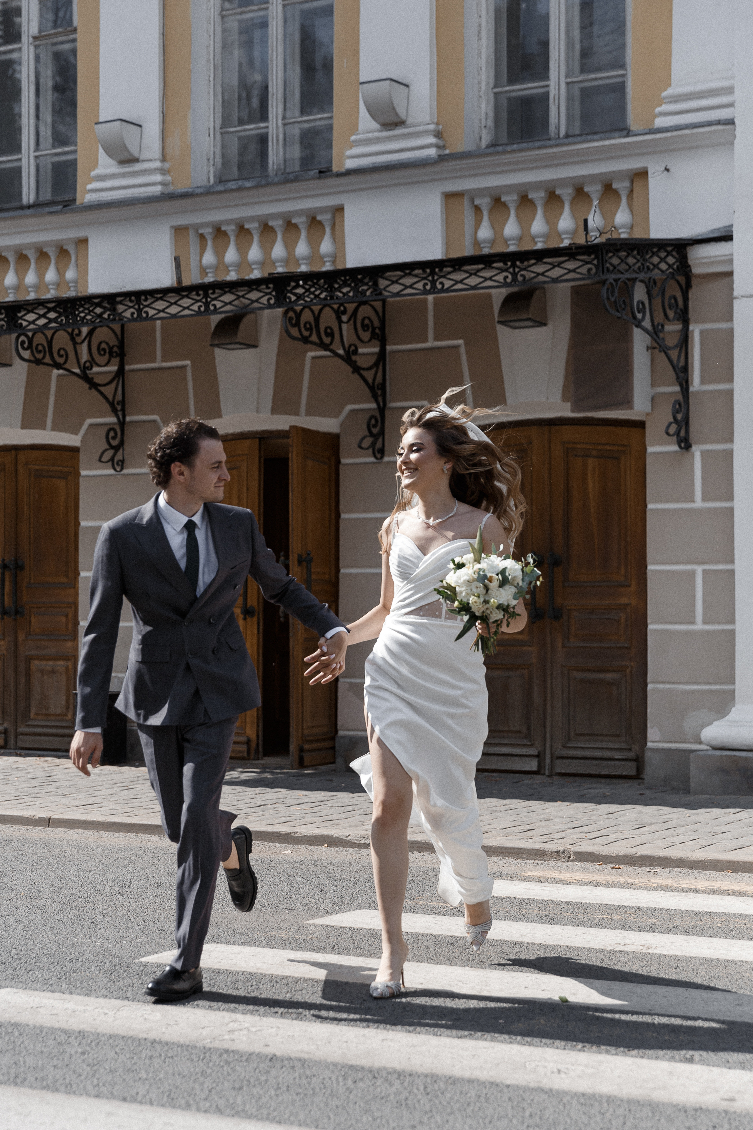 Тушите пожар. Э Т О М Ы