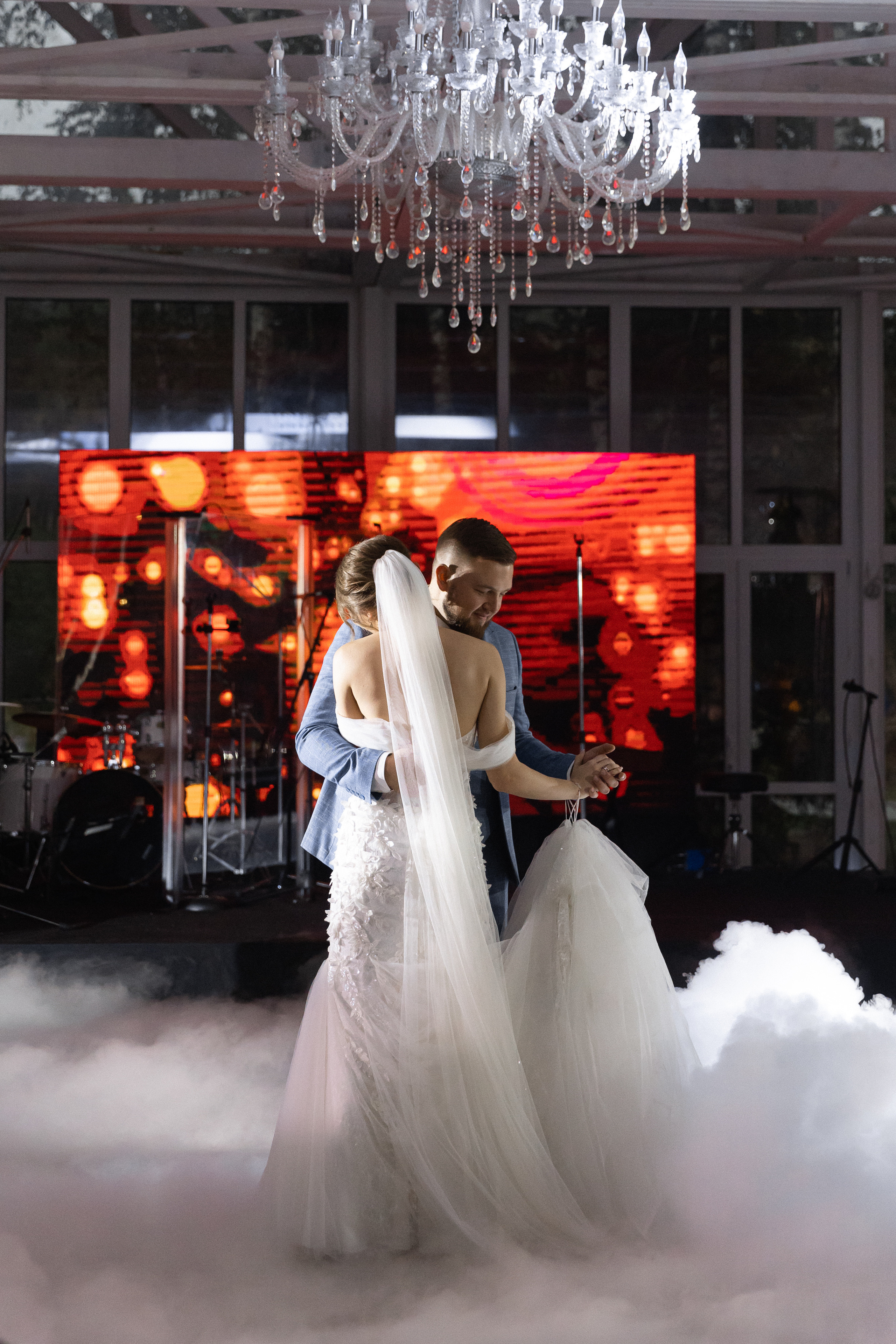 До края вселенной. Э Т О М Ы