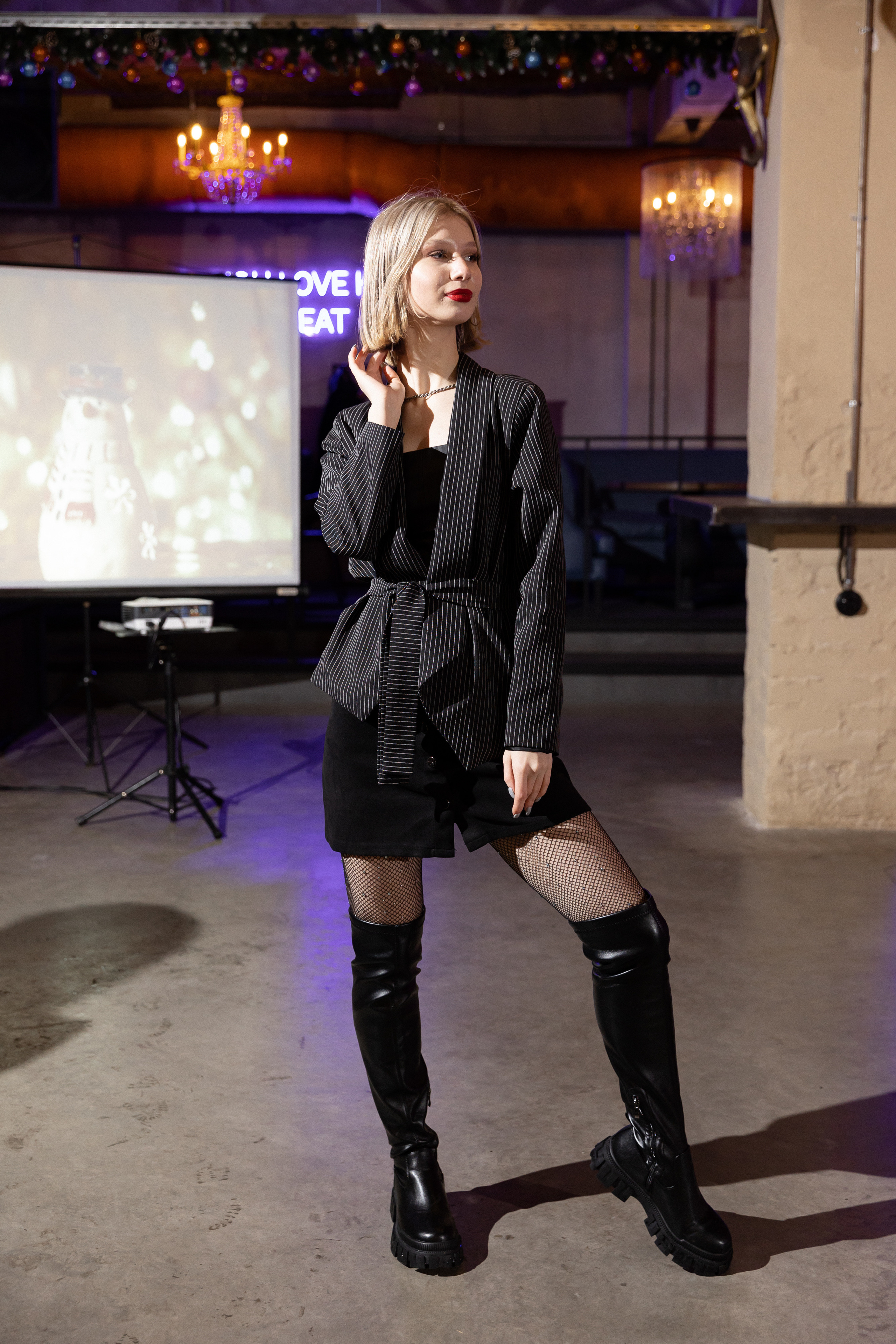 Еда, вино и всё равно. Э Т О М Ы