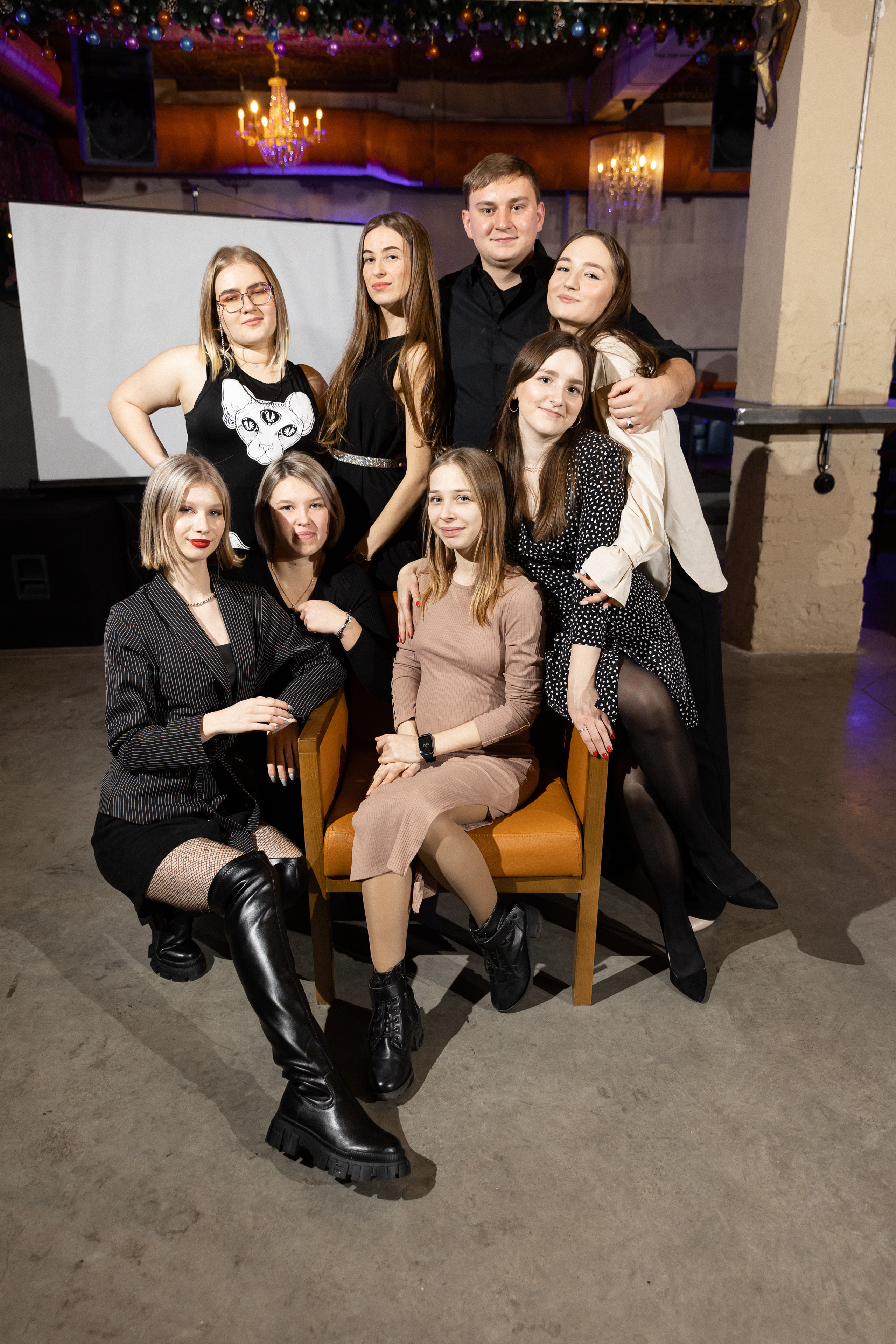 Еда, вино и всё равно. Э Т О М Ы