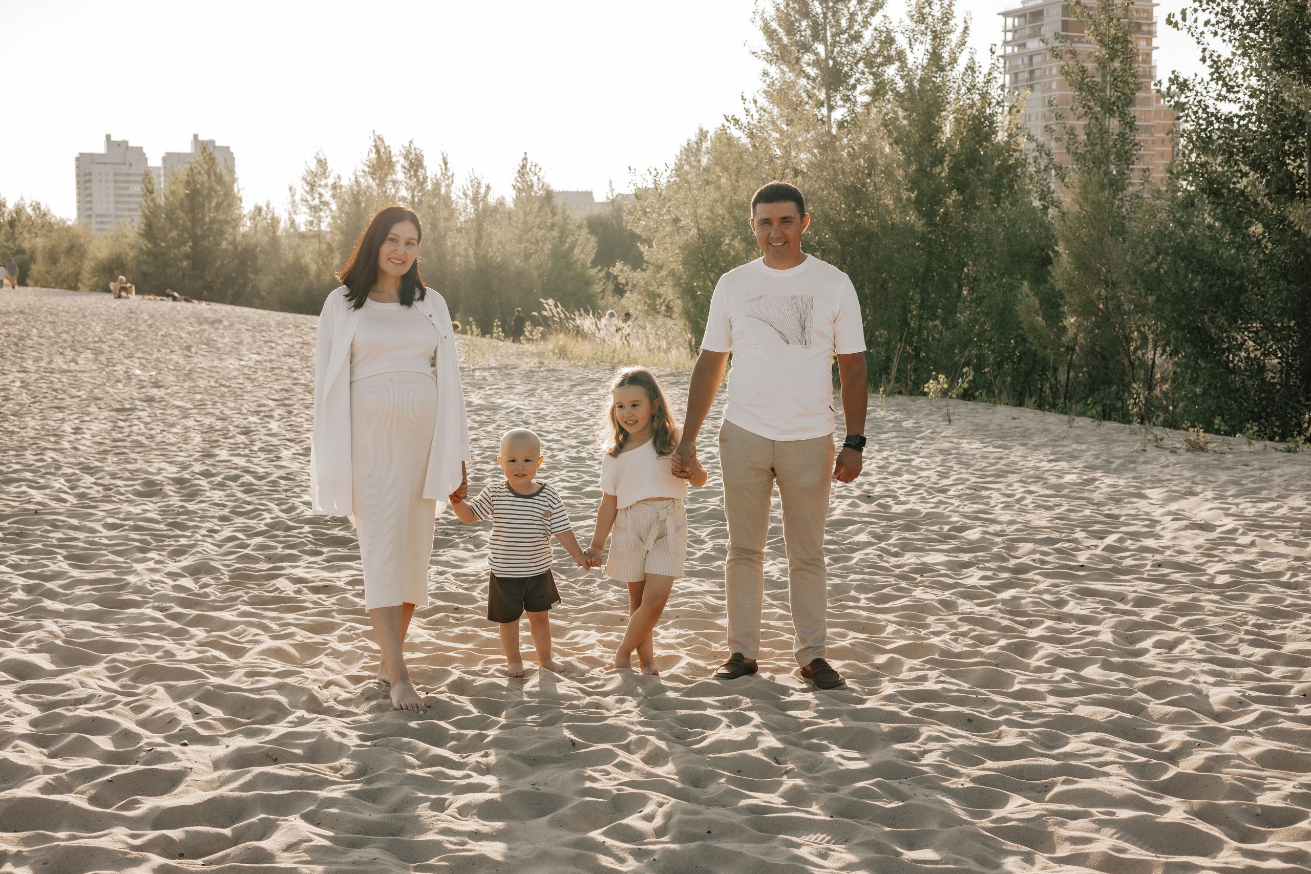 Фотосессия у реки в Подмосковье | Летний фотодень на природе. Профессиональный Фотограф в Казани Яна Забелина