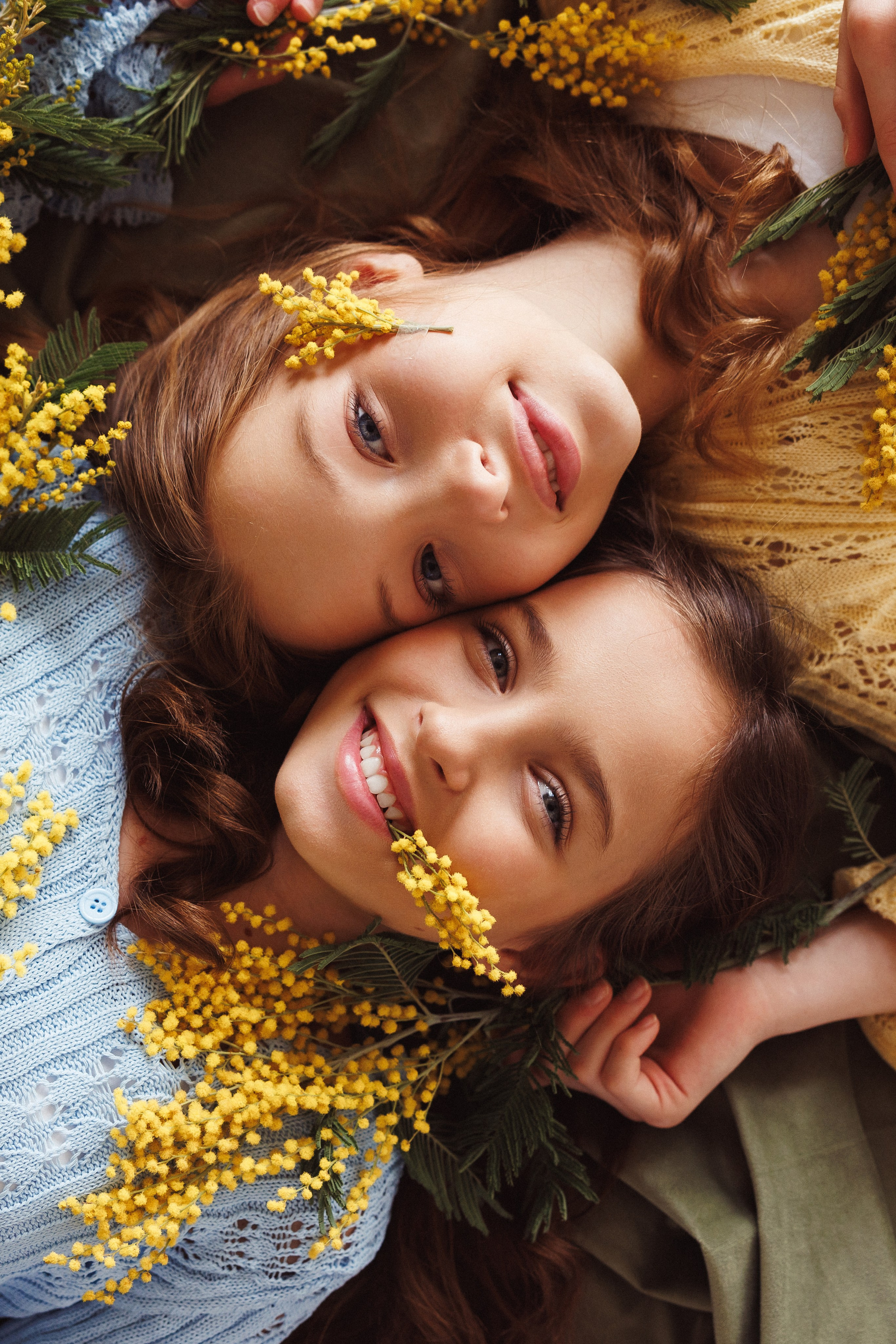 Фотосессия с цветами Мимозы, фотостудия «Рим», город Краснодар. Семейный и детский фотограф в Краснодаре Анна Трашкова