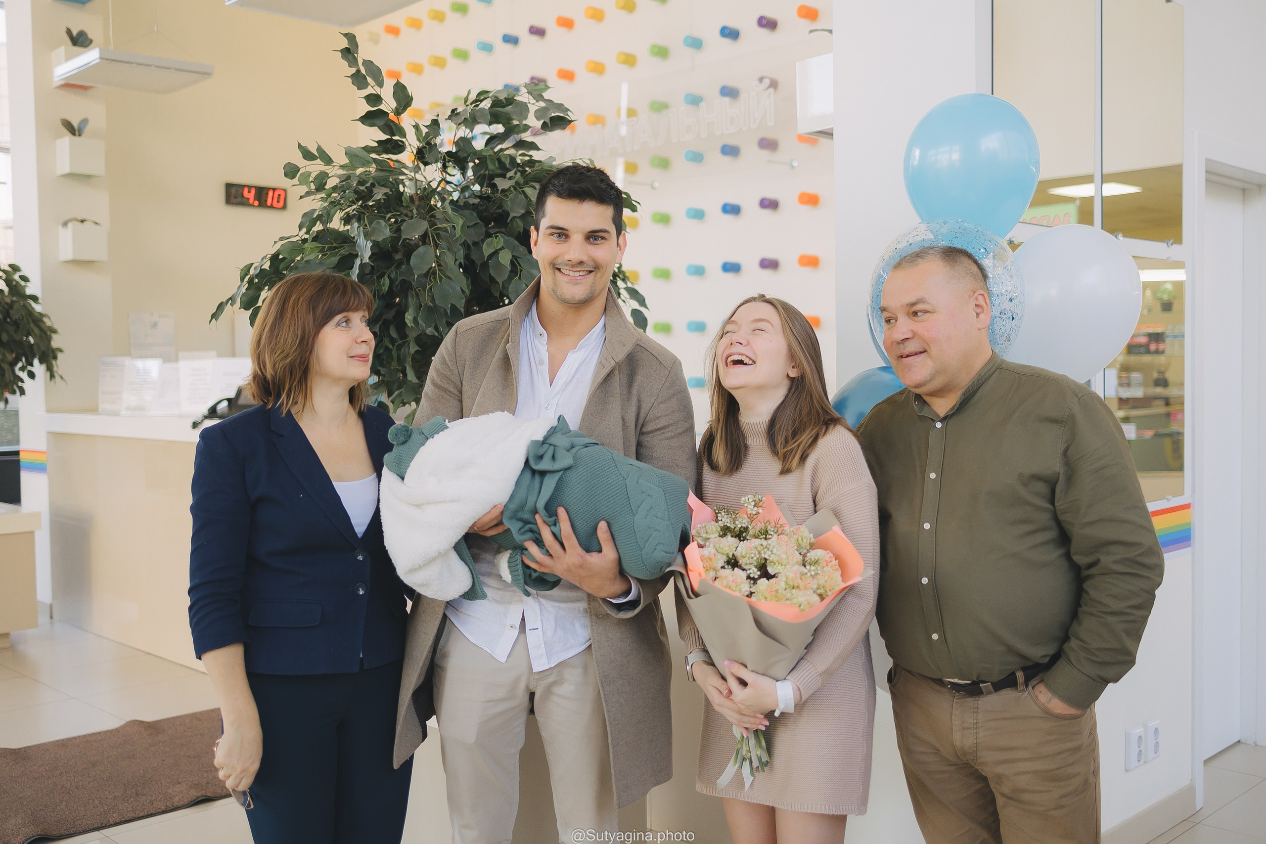 Выписка из роддома. Свадебный и женский фотограф