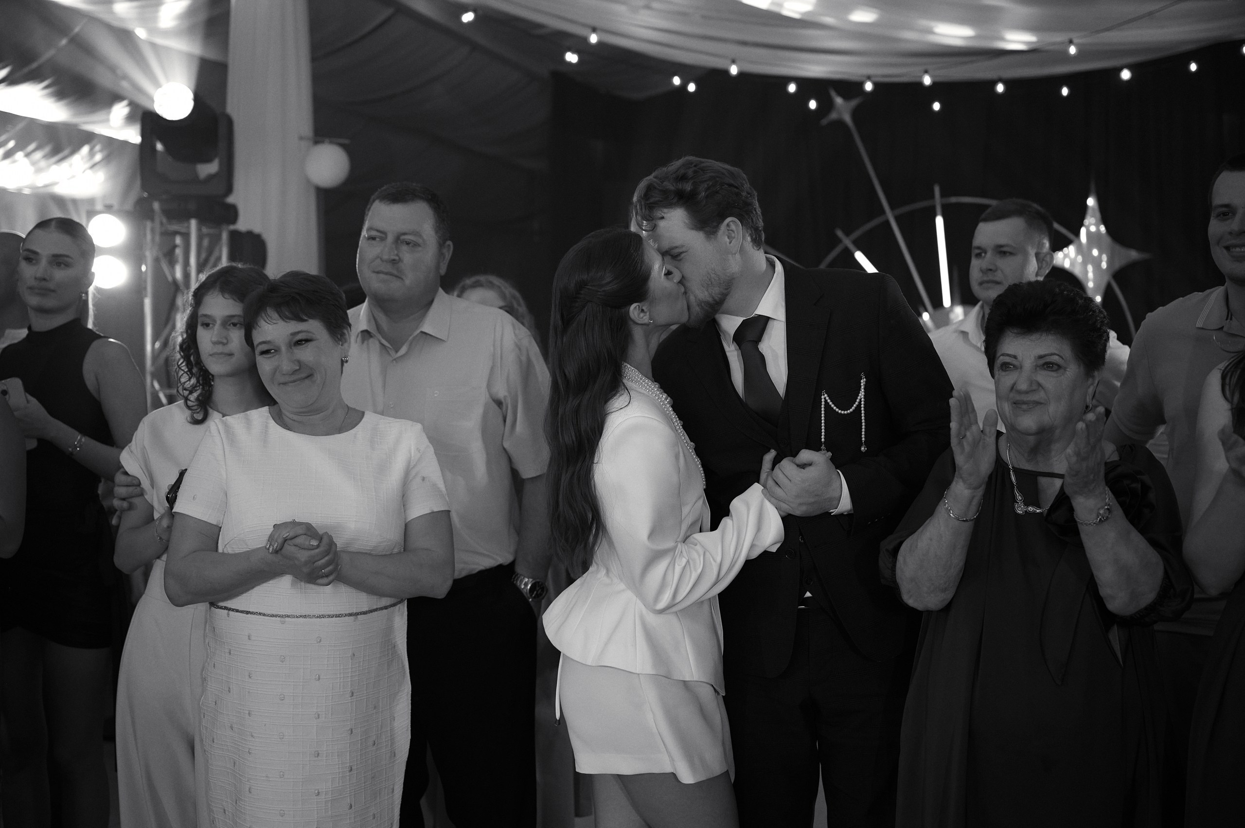 Свадебный фотограф в Брянске - фотограф на свадьбу. Свадебный и портретный фотограф в Брянске Скепская Лилия