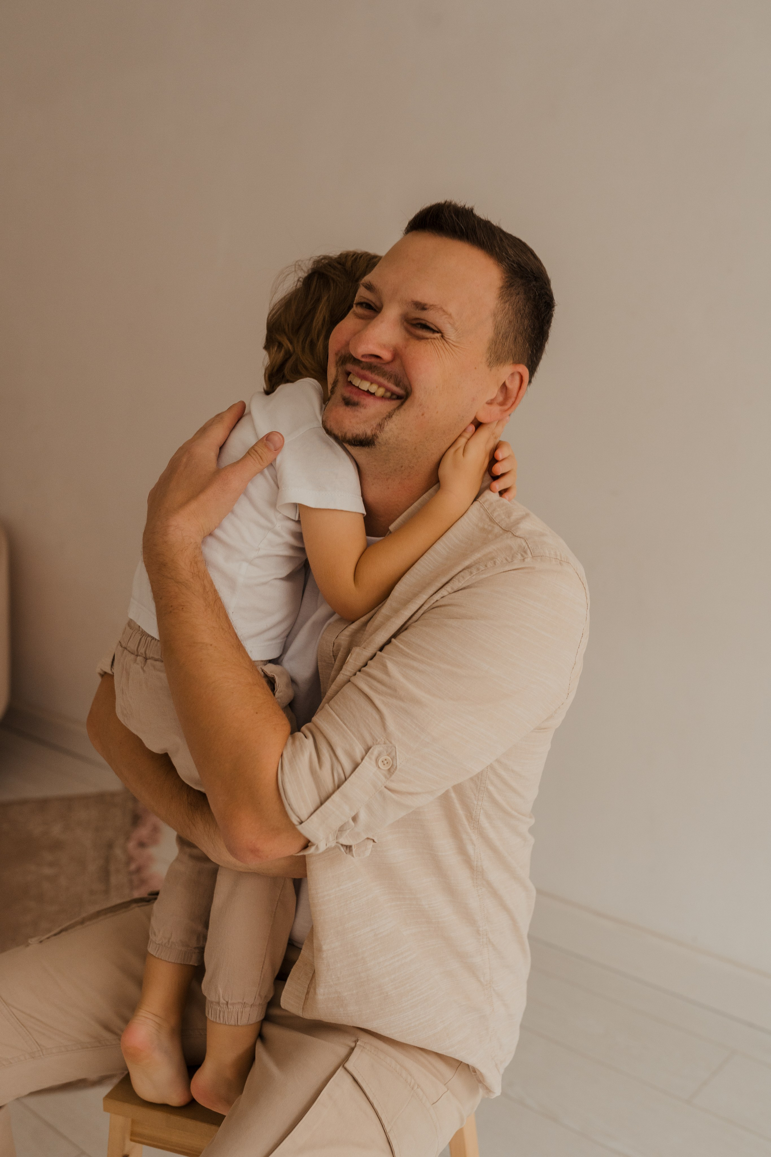 Семейная фотосессия в студии в Москве, семейный фотограф Анна Полушина. Свадебный фотограф в Москве Анна Полушина