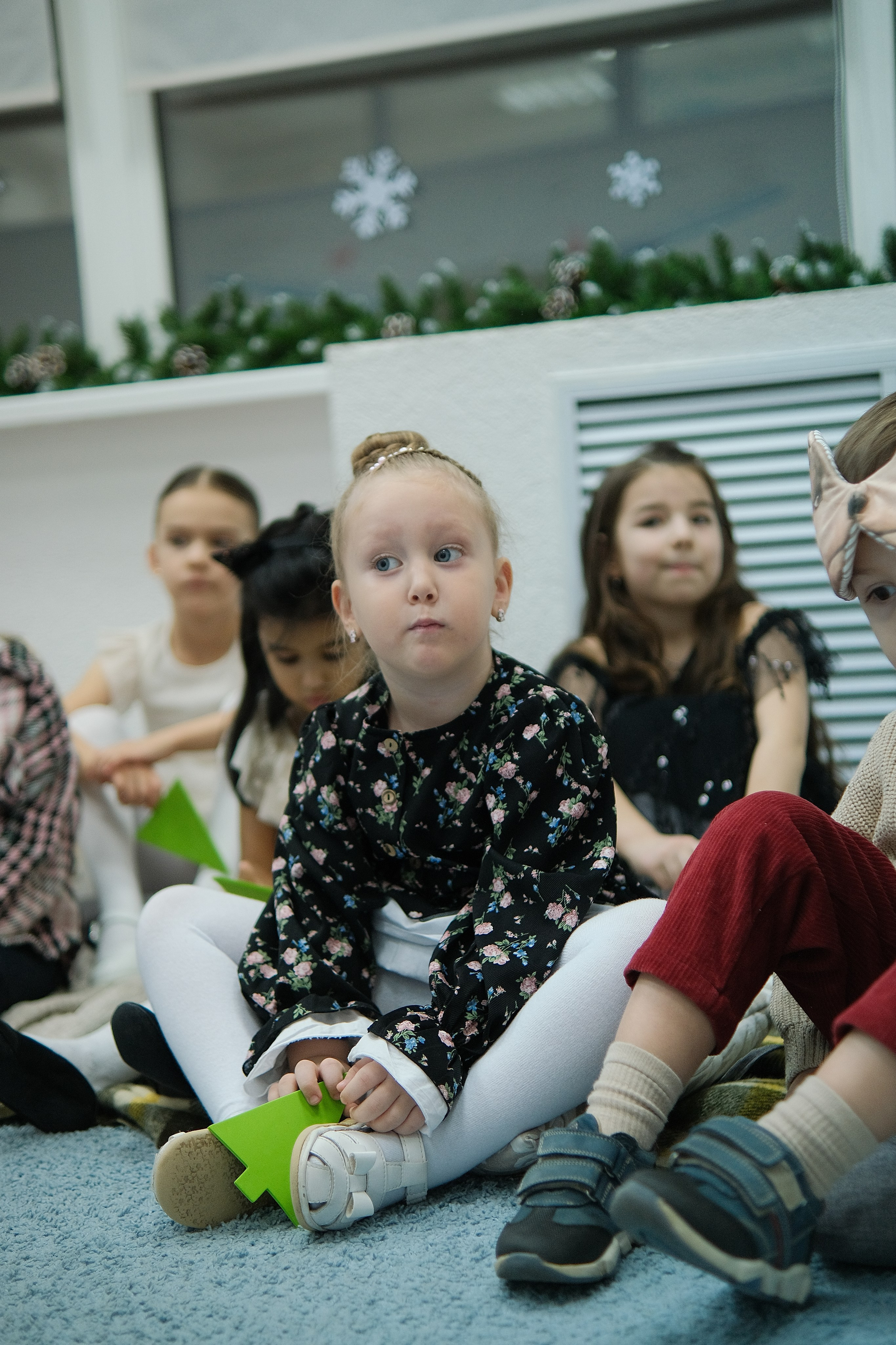 Мир знаний (Новогодний утренник). Serg_film