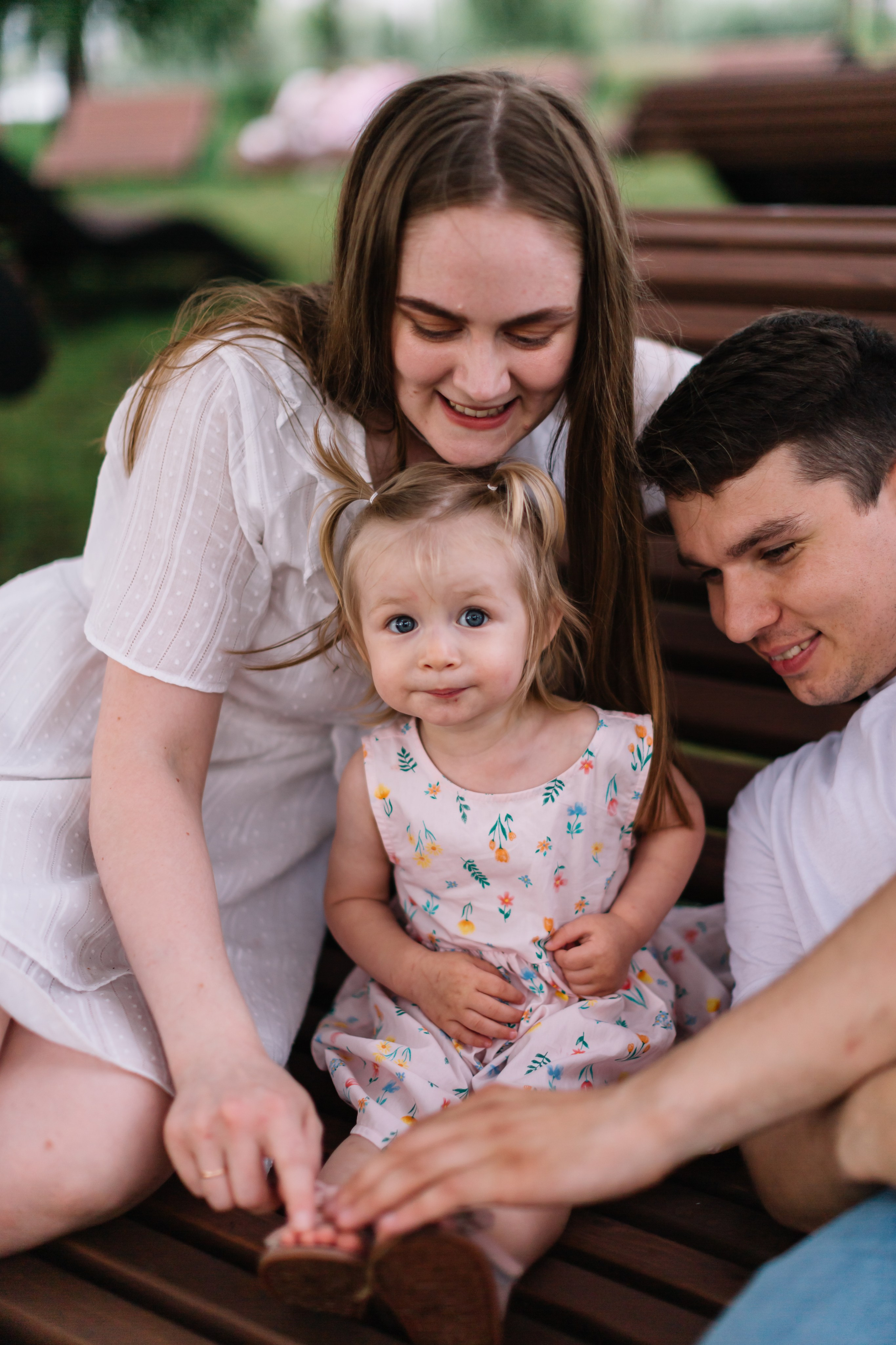 алёна малахова фотограф новосибирск семейный детский домашняя фотосессия в новосибирске день рождения репортажная съёмка фотосессия с лошадьми на конюшне деревня алтай  на природе фотосессия в детском саду мама и сын предложение руки и сердца идея  помолвка фотосессия берег закат детский день рождения годик торт аниматор лофт игровая продолжение следует prodoljenie_sleduet_  корпоратив тимбилдинг первоклашка линейка  контент  бизнес портрет оперный новат франция берет весна девушка мама и дочь мать и дитя