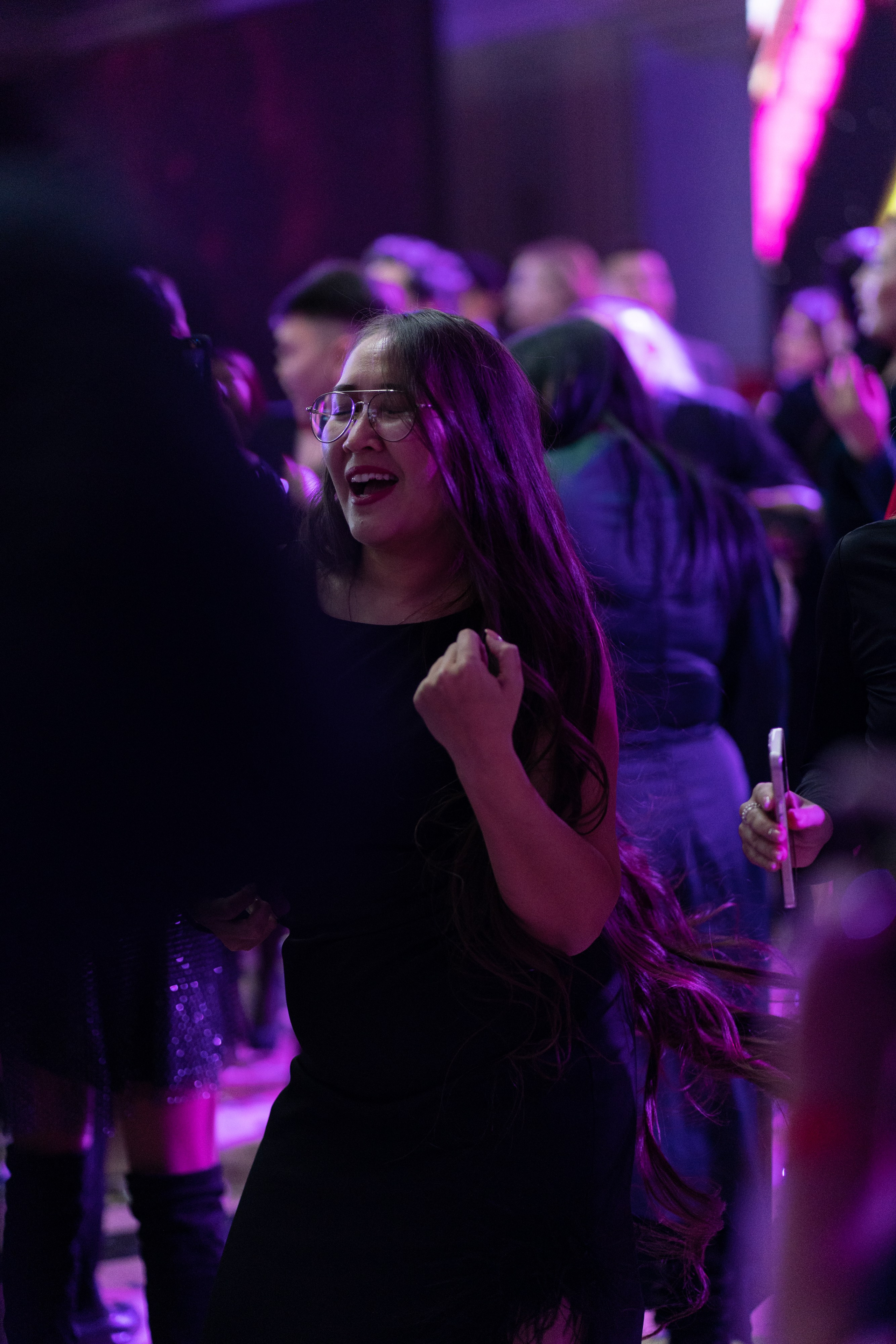 Корпоратив Allure 2023. Репортажный фотограф в Астане — Диана Калтаева, портретный фотограф