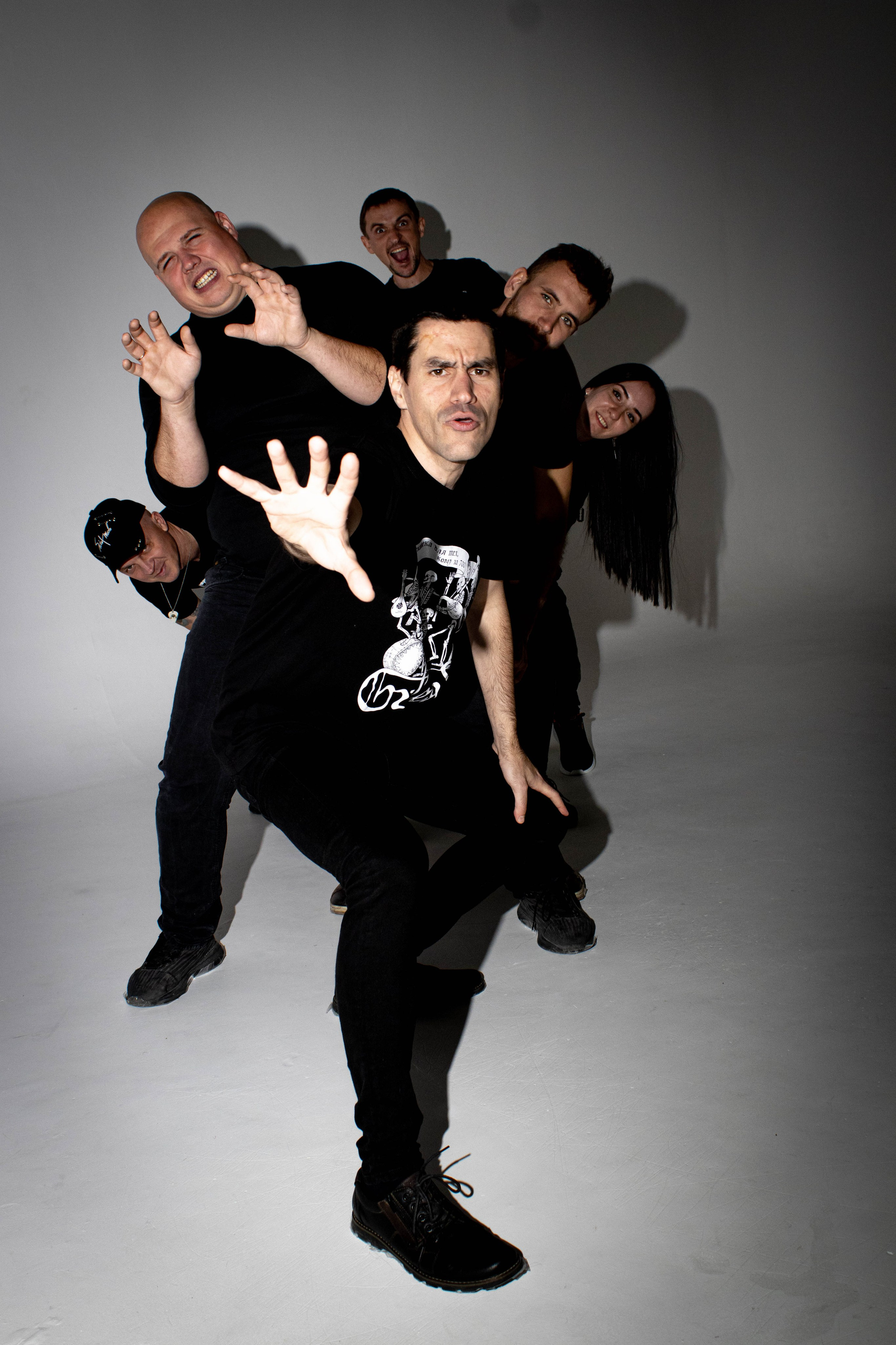 СТУДИЯ. Уличный фотограф Города N