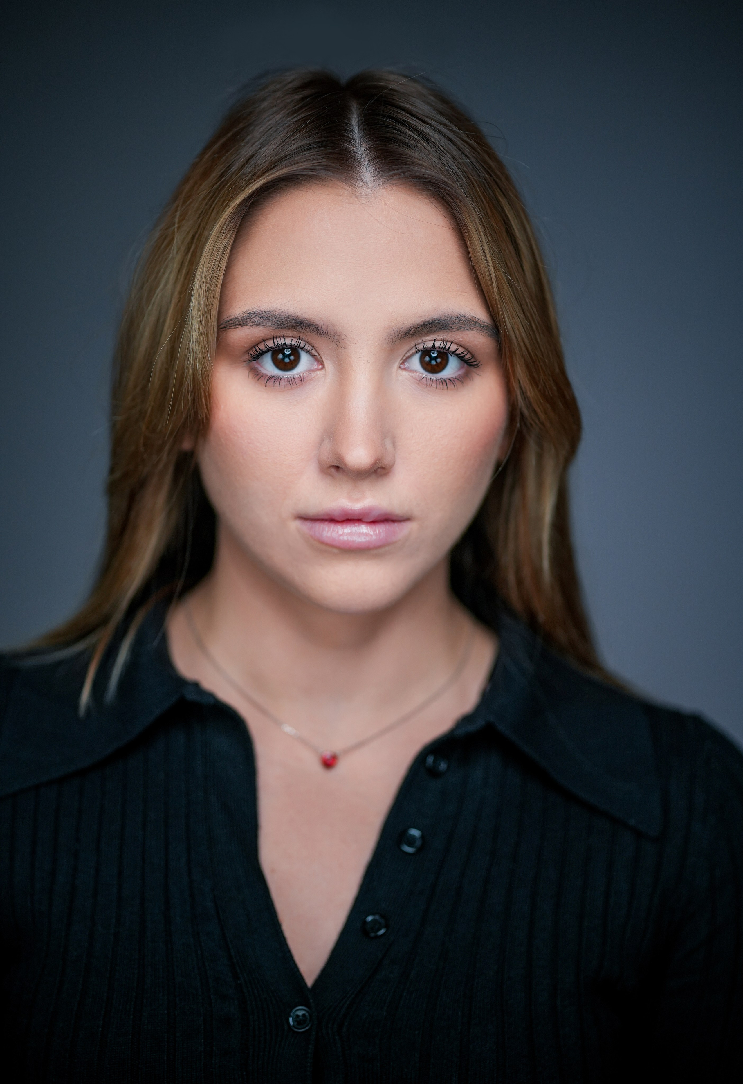 Актриса Алина Юнусова. Портретная съемка в Москве, студийный фотограф Игорь Фомин