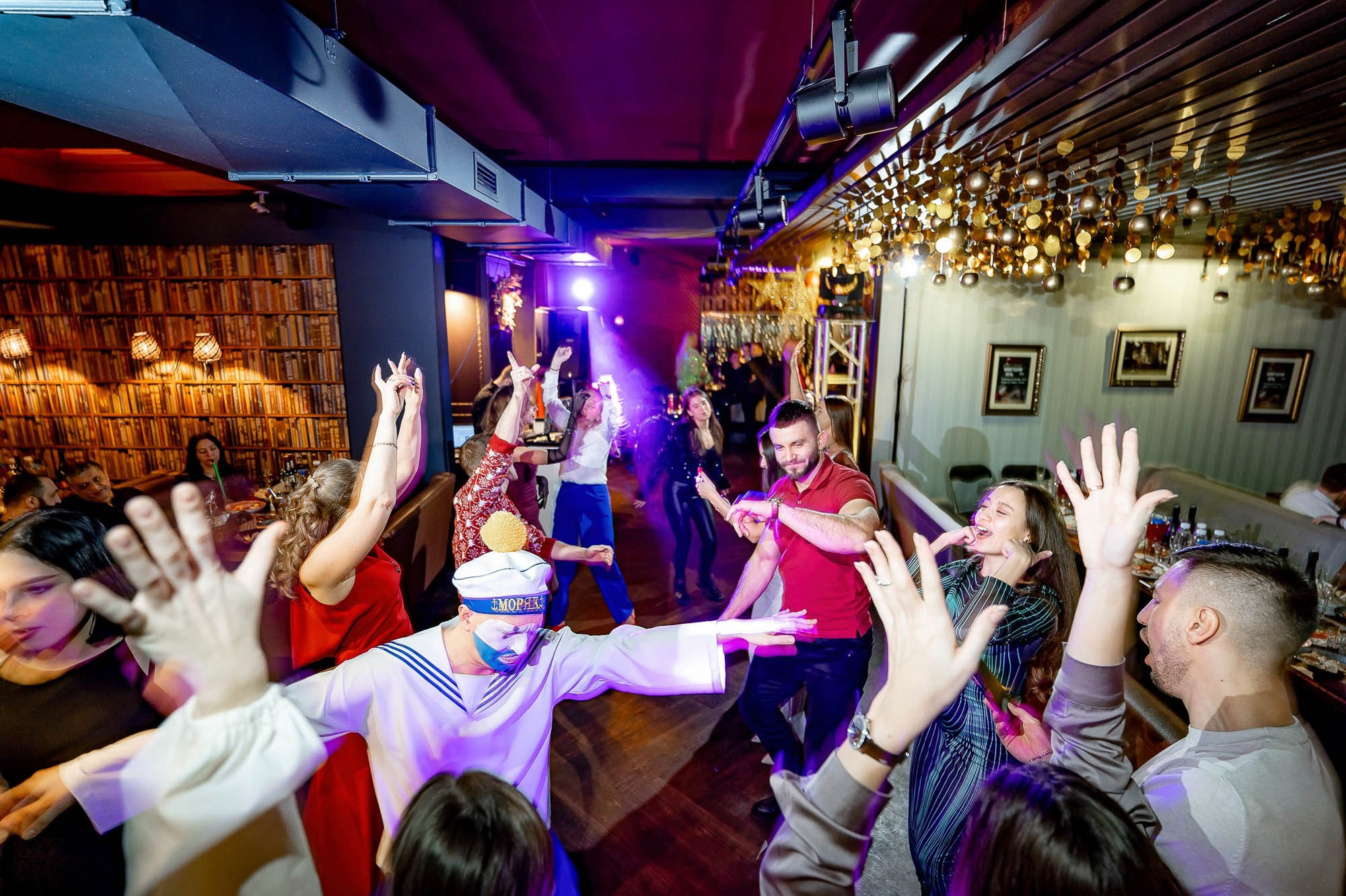 Новый год 2024 в Peoples. Сергей Кошкин. Репортажная и ивент-фотография в Сургуте