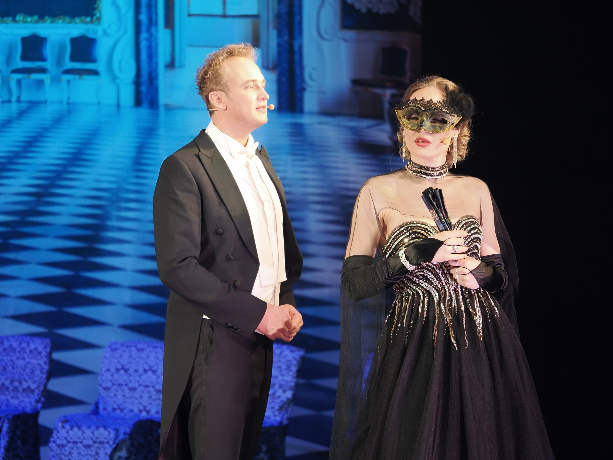 «БУФФ-ПАРАДИЗ» Летучая мышь (в Нск). Портретный и спортивный фотограф в Новосибирске и Твери Кононов Алексей