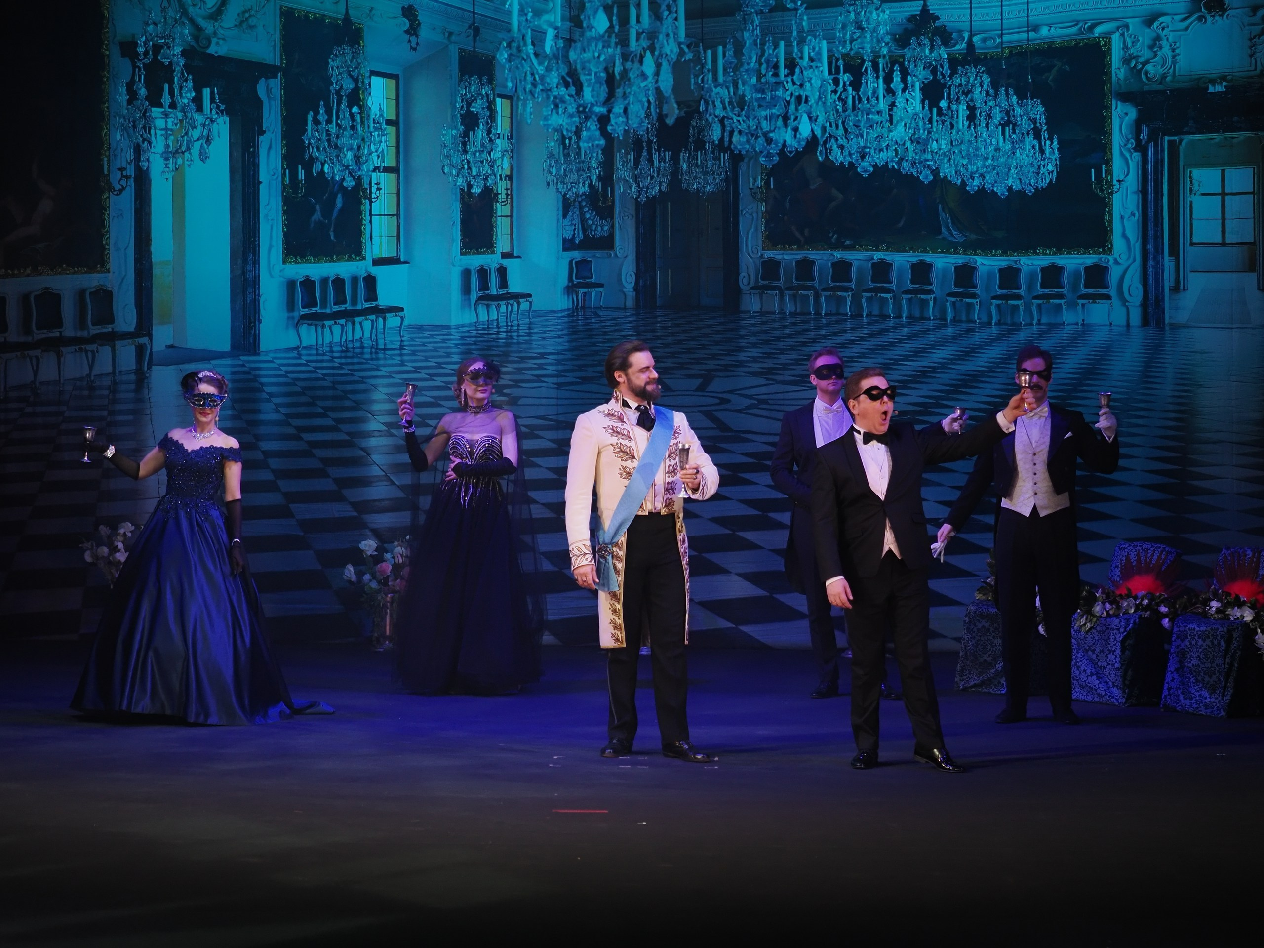 «БУФФ-ПАРАДИЗ» Летучая мышь (в Нск). Портретный и спортивный фотограф в Новосибирске и Твери Кононов Алексей