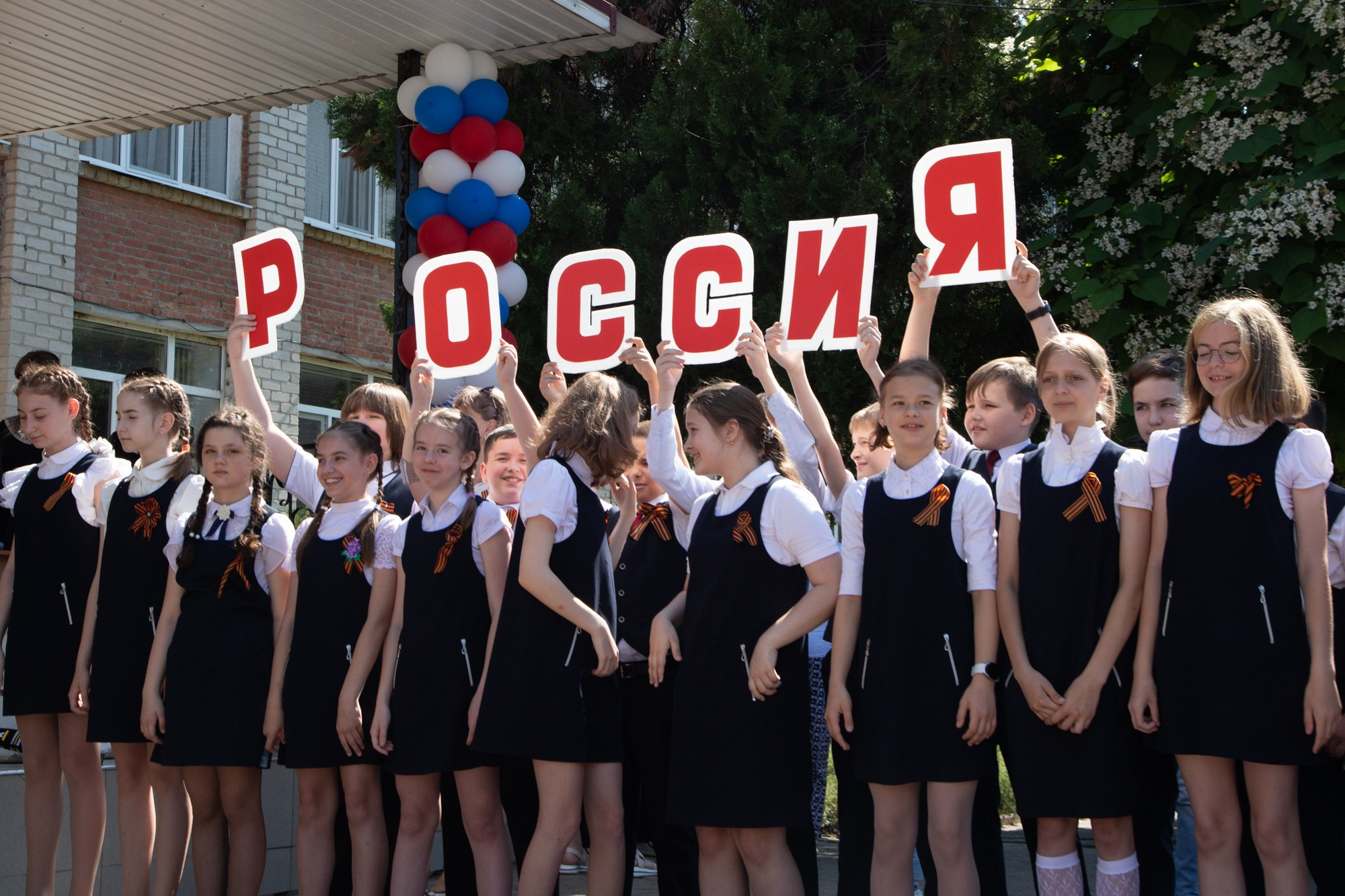 Открытие муралов памяти Героев СВО. Репортажный, промышленный и маркетплейс-фотограф Дмитрий Чернат