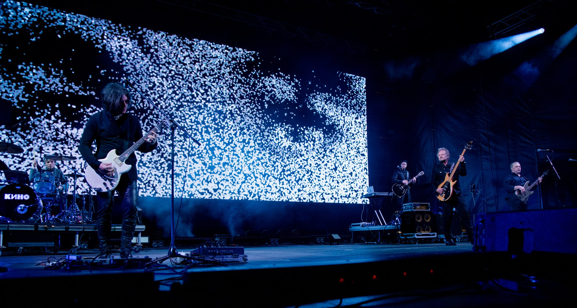 Группа «КИНО». Репортажный, промышленный и маркетплейс-фотограф Дмитрий Чернат