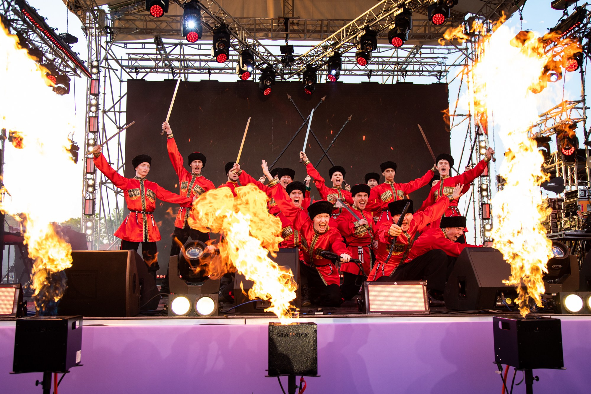 Краевой День молодёжи в Краснодаре 2023. Репортажный, промышленный и маркетплейс-фотограф Дмитрий Чернат