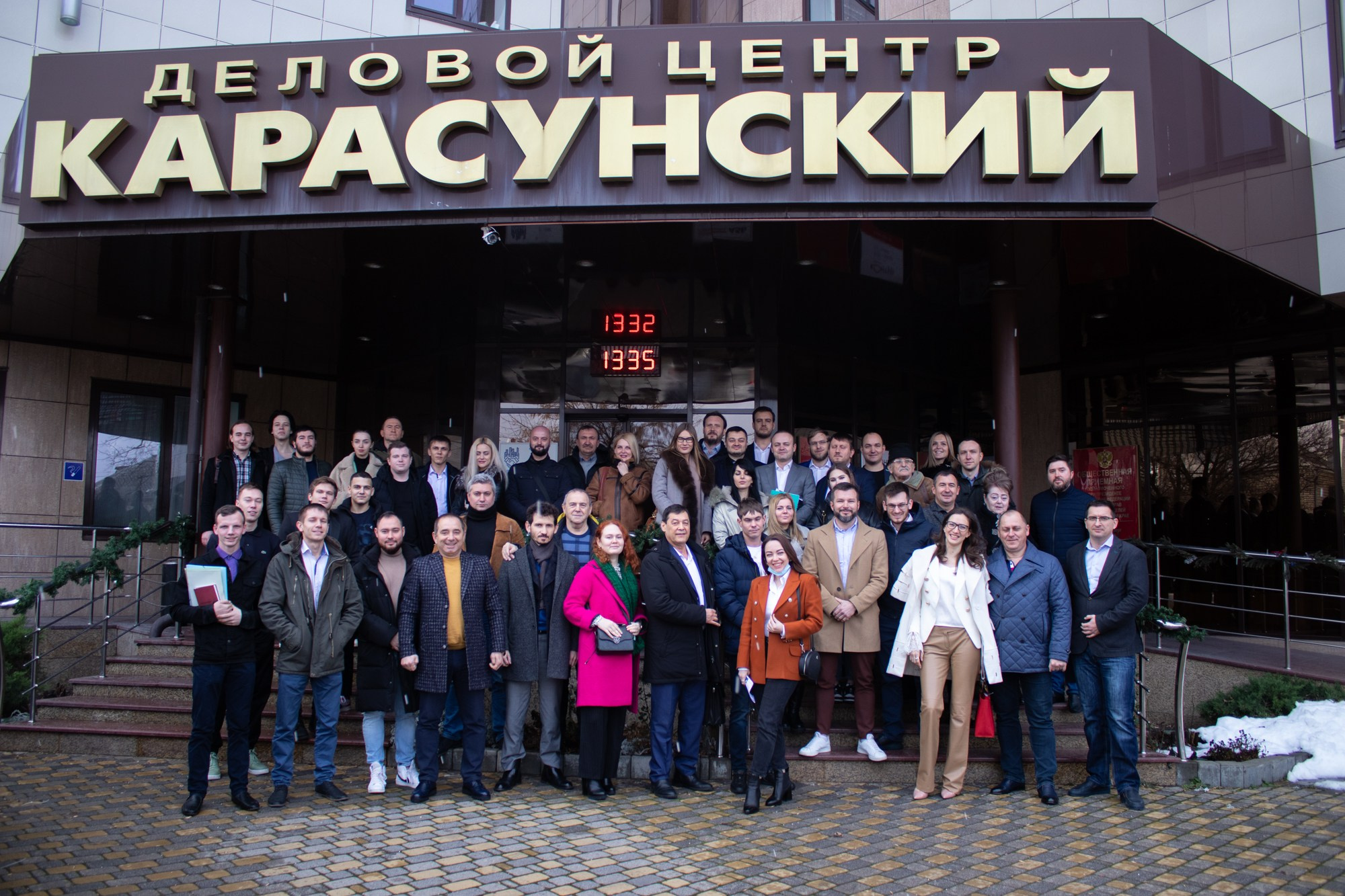 Встреча с Владиславом Даванковым и «Опора России». Репортажный, промышленный и маркетплейс-фотограф Дмитрий Чернат