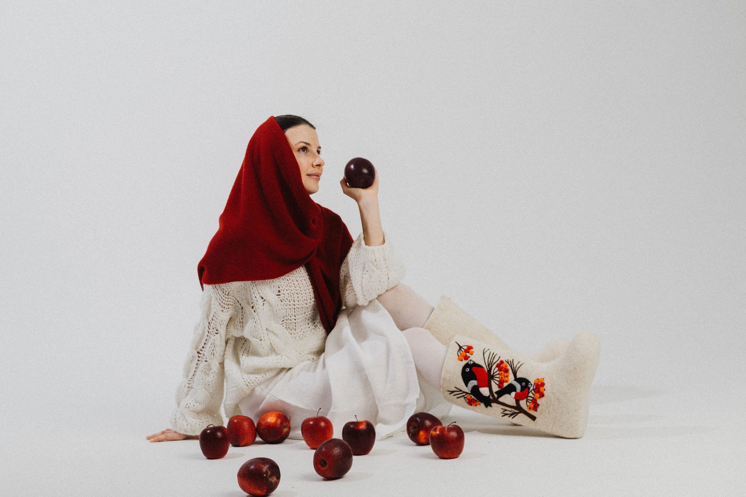 Аня с яблоками. Портретный фотограф Москва Юлия Трякина