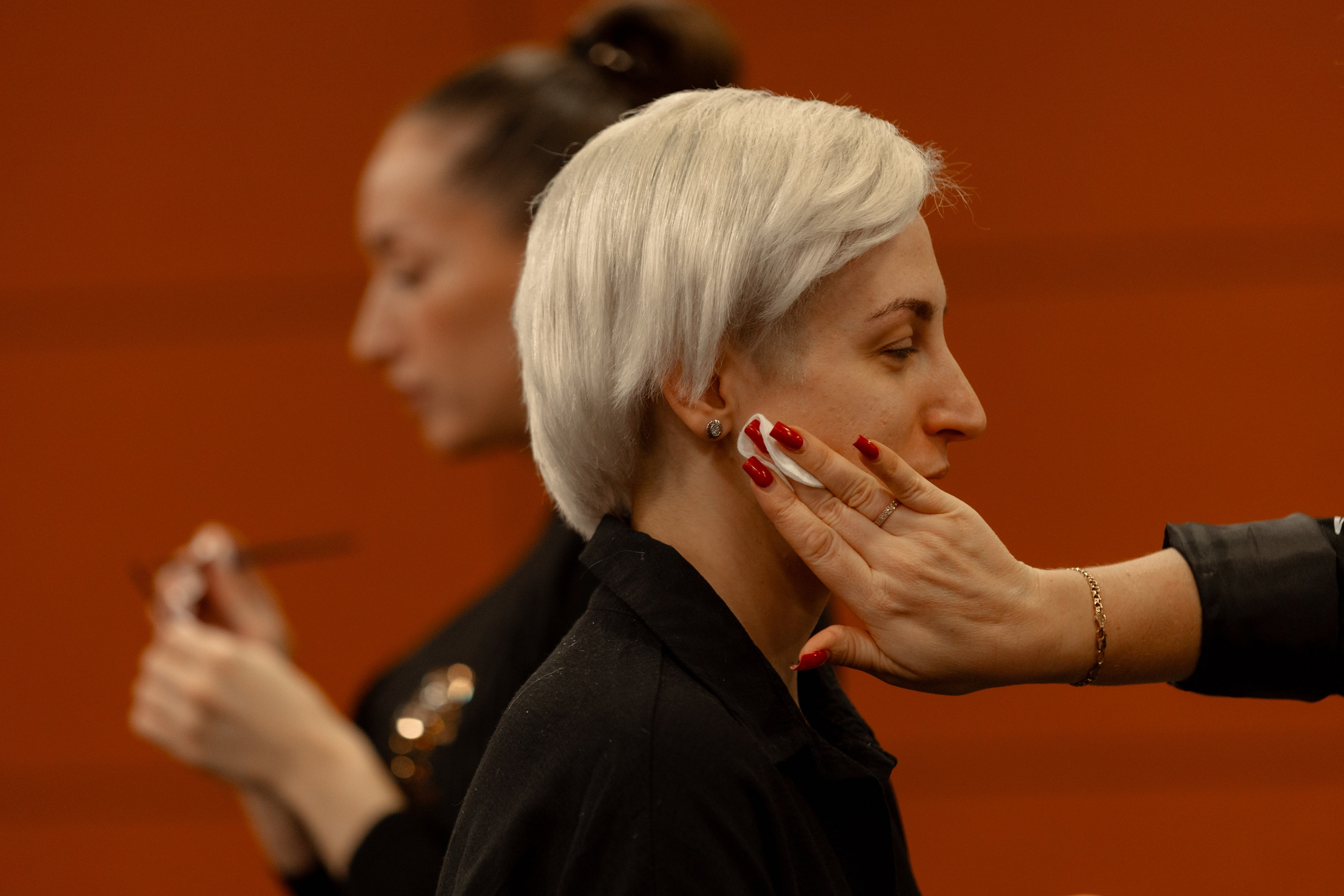 Backstage makeup. Благотворительный конкурс «Голос еще краше». 2025. Фотограф в Ростов-на-Дону Виктория Савчук