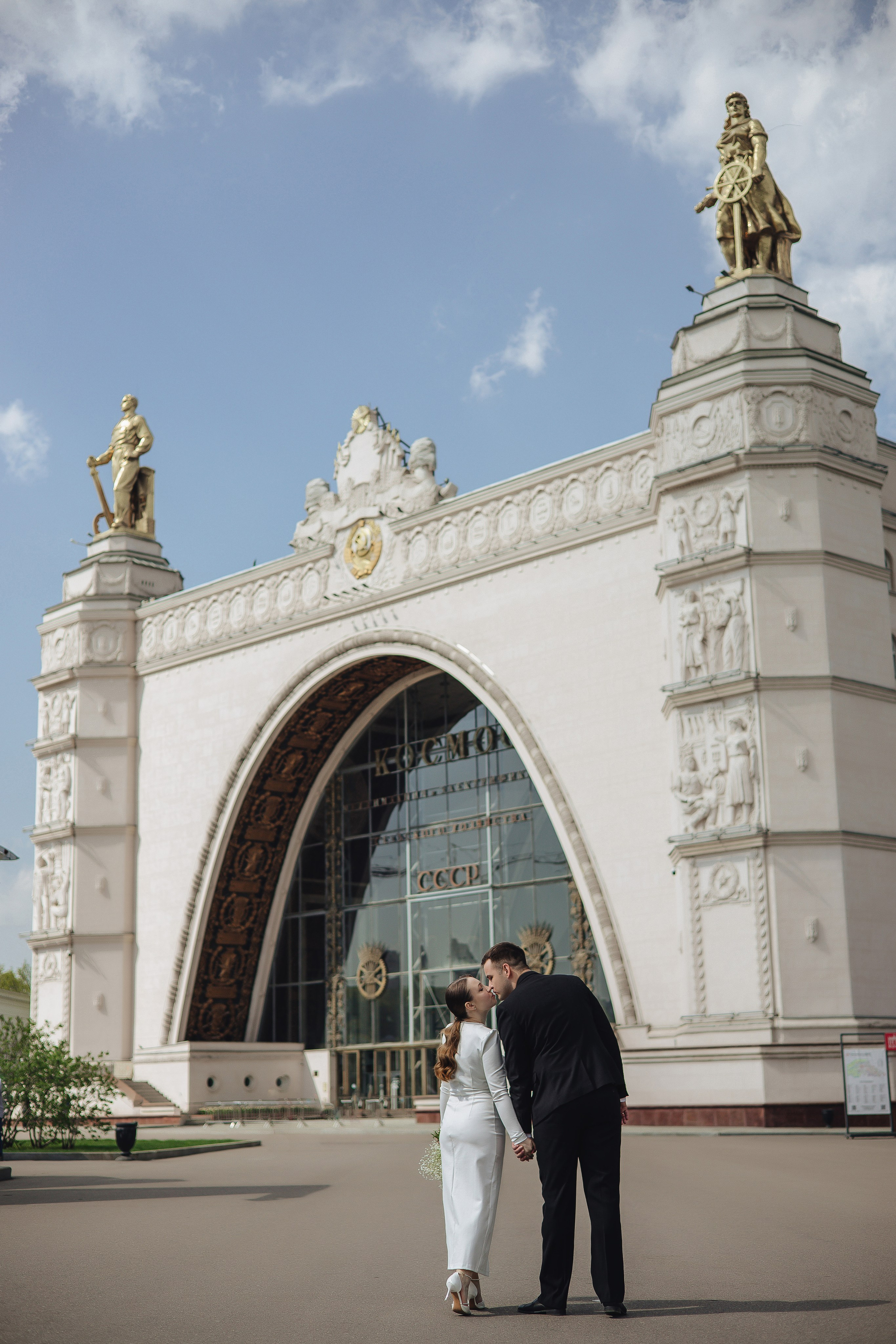Тоня & Рома. ВДНХ. Свадебный и семейный фотограф Пушкин Царское Село СПБ Питер Санкт-Петербург и Рязань Ольга Козлова