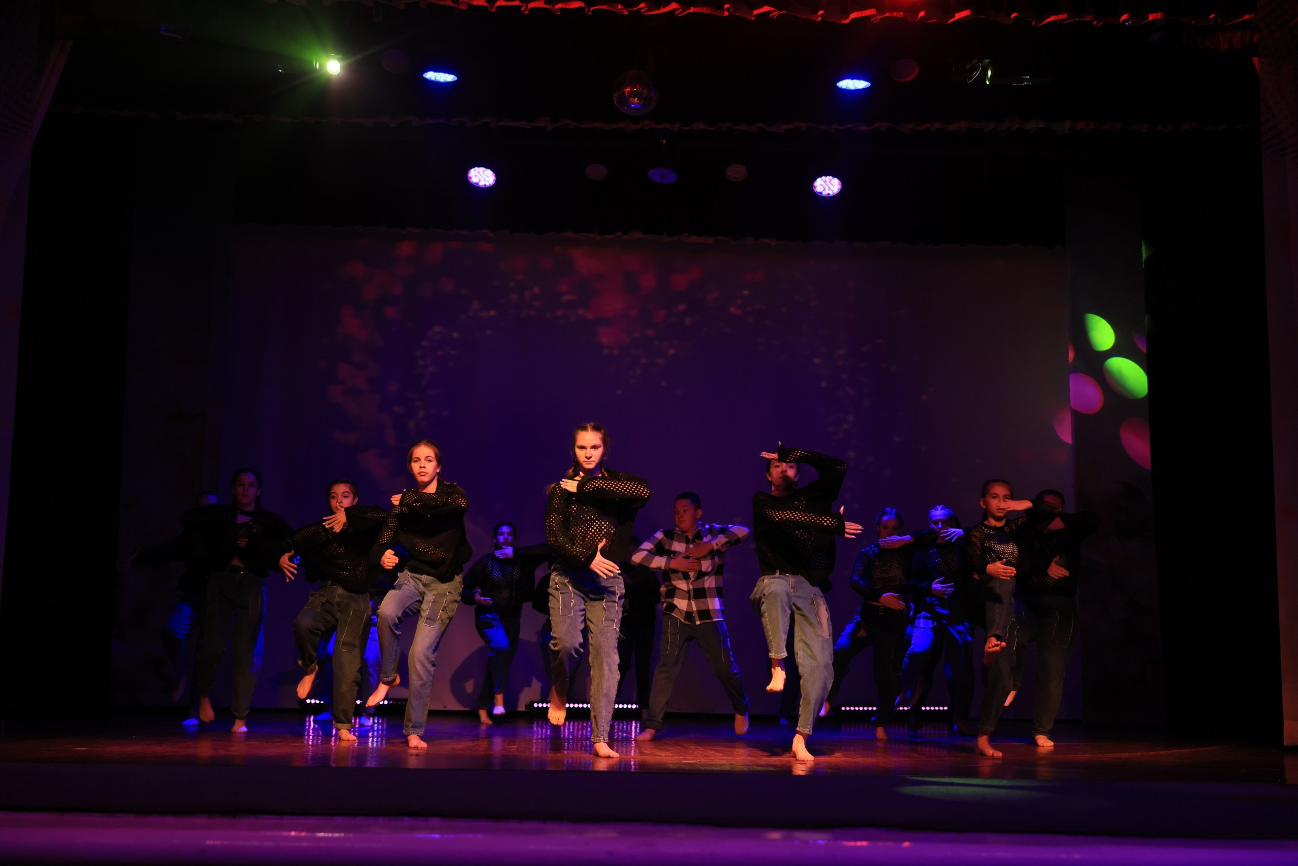 Концерт к 8 Марта в ДК «Металлург» г. Тула. Фотограф в Туле Крупский АнДРей. Фотостудия «КАДР71» в Туле