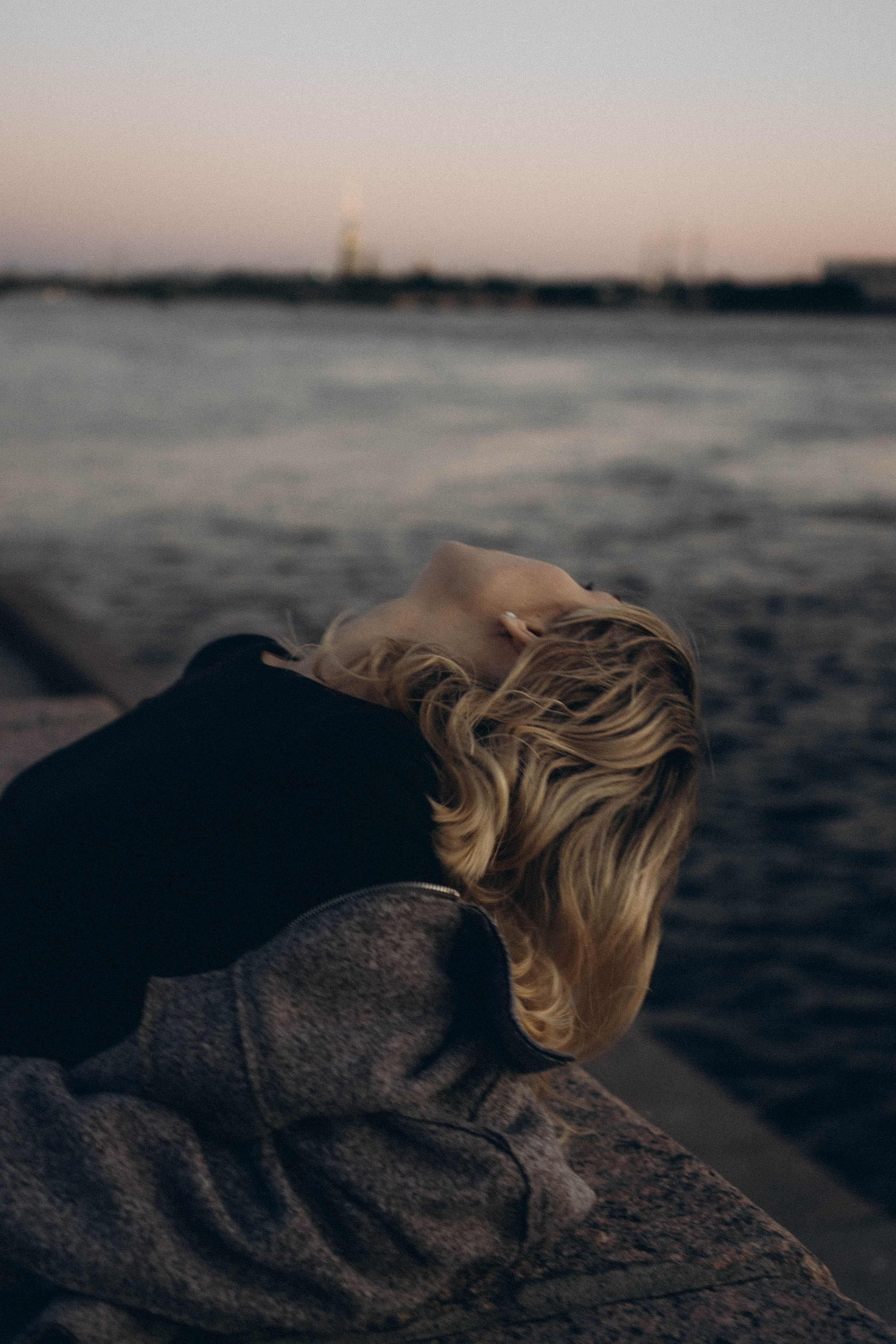 ПРОГУЛКА ПО ГОРОДУ В БЕЛЫЕ НОЧИ (другой вариант). Профессиональный фотограф, Санкт-Петербург — Виктория Богомолова