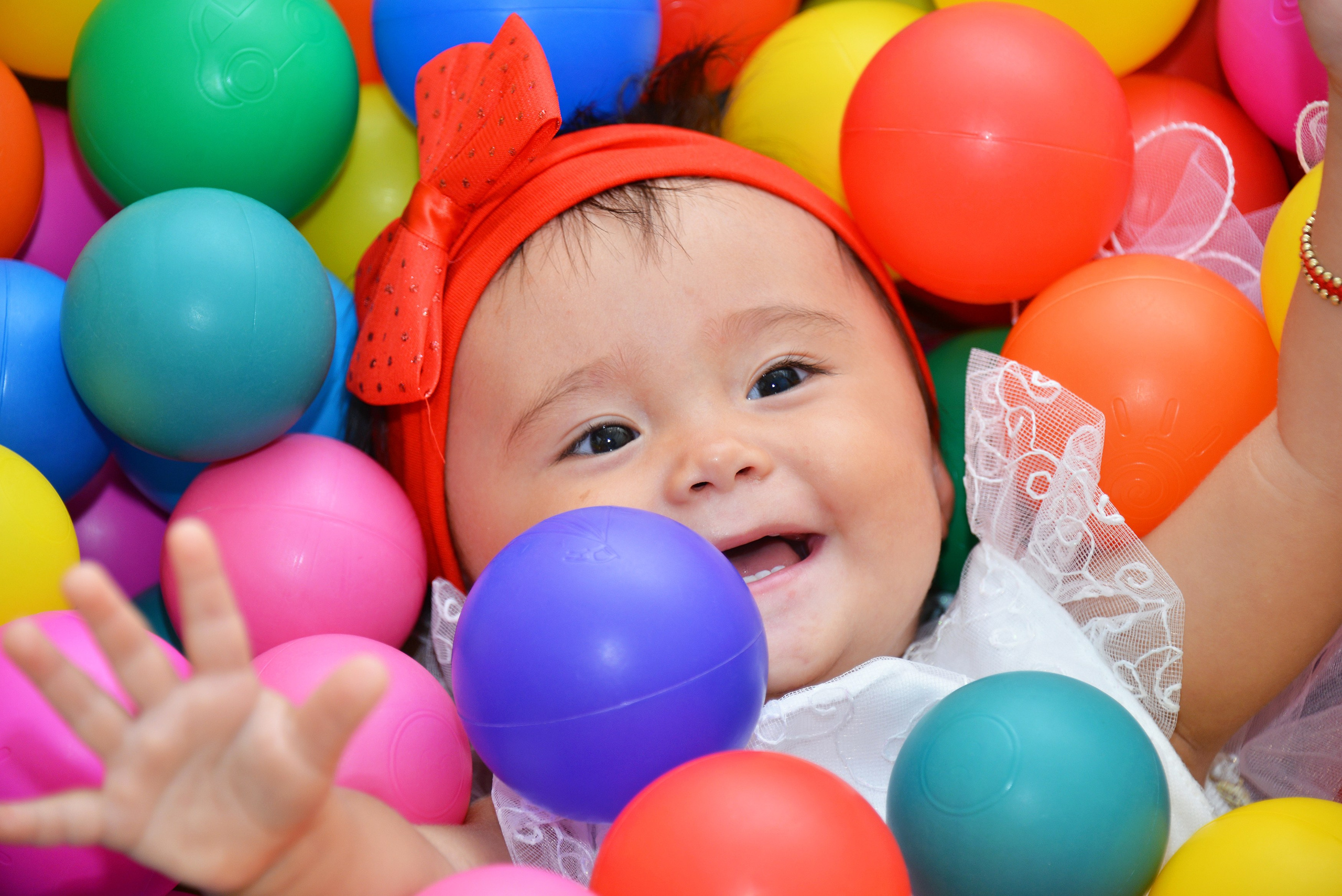 Дети-5 (Адель-1годик). Фотосъёмка. Фотограф Сергей Авдеев-семейный и детский фотограф в Алматы