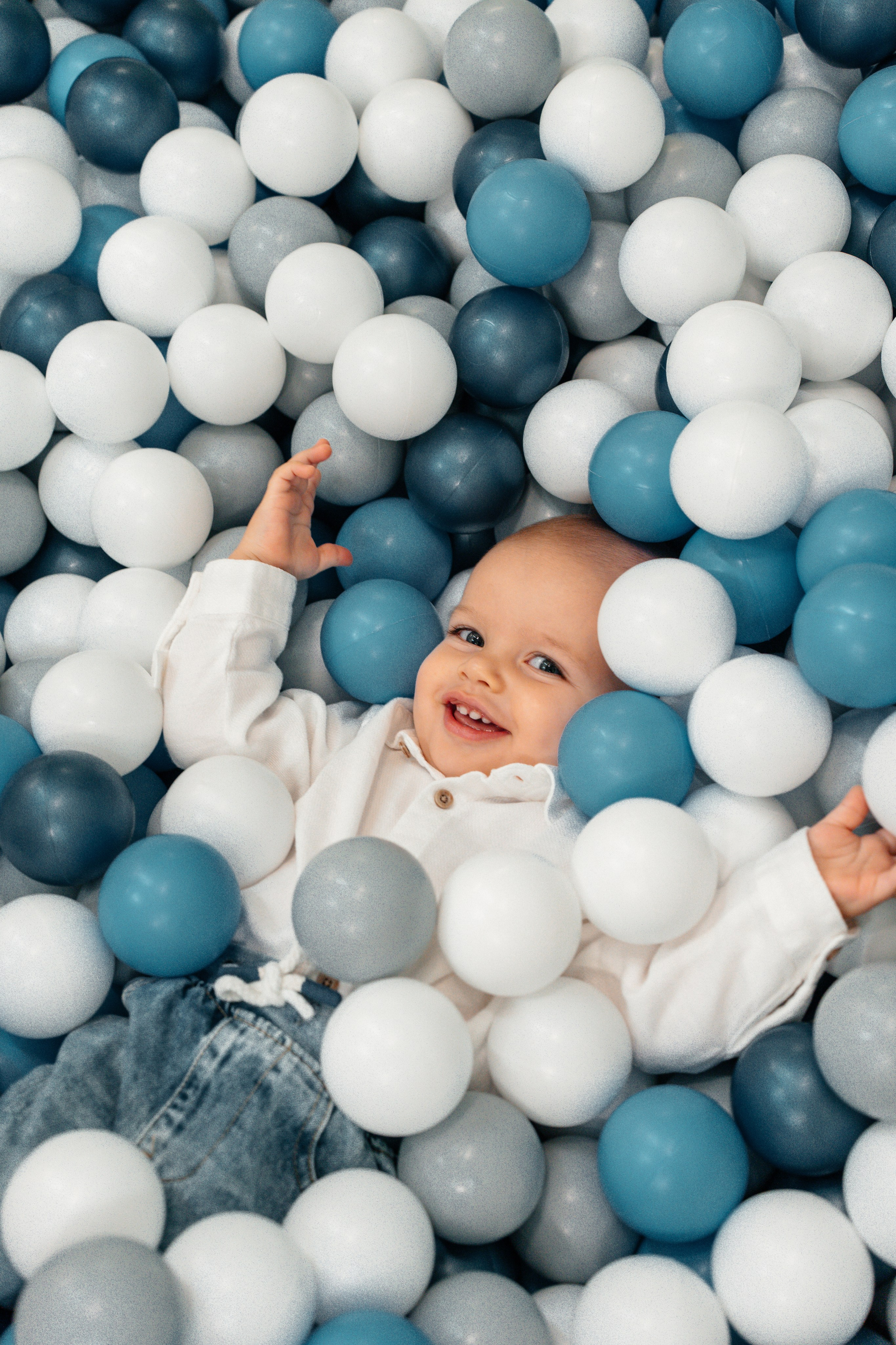 Годовасие Савелия. Ваш семейный фотограф в Минске — Вика Трегубова