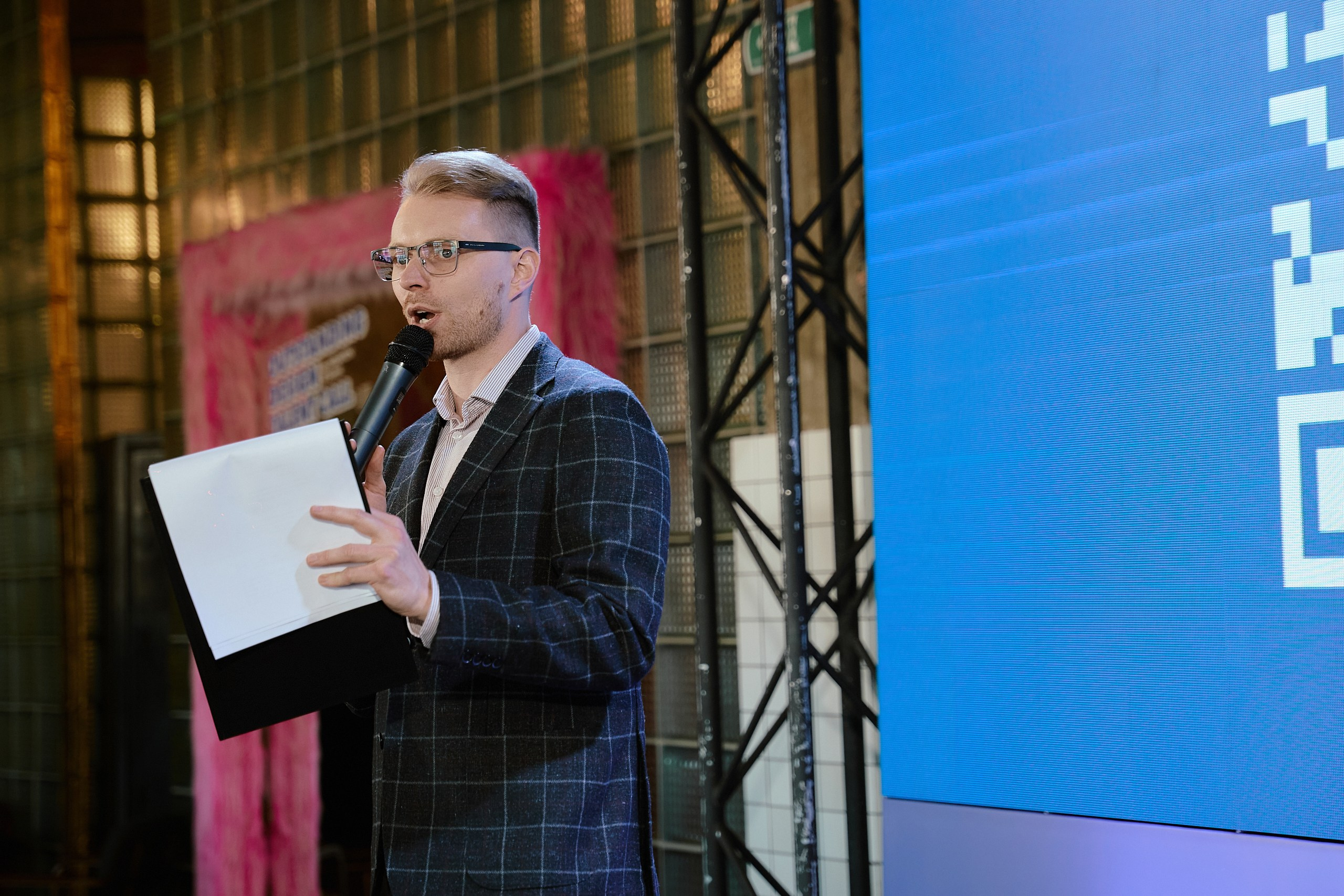 OUTSTANDING DESIGN TALENT CALL. Фотограф Перминов Никита СПБ