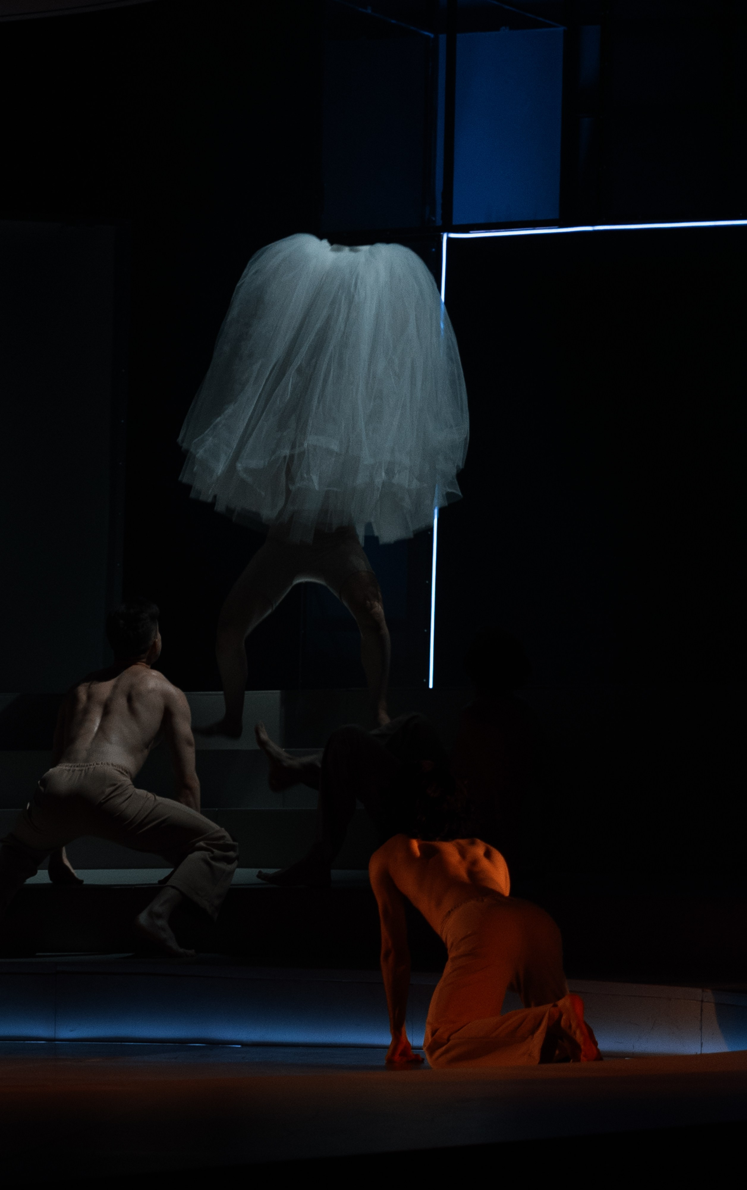 KONTAKT. Fusion Wedding Photographer